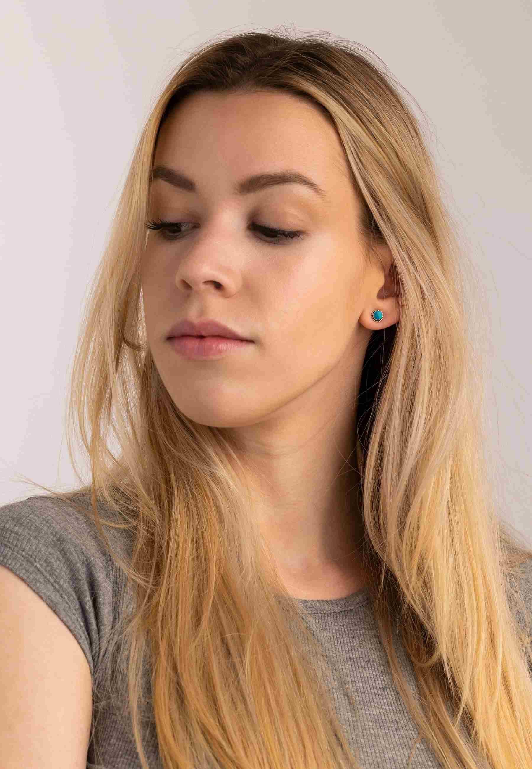 mantraroma Paar Ohrstecker PUNTI rund klein aus 925 Silber mit Türkis (Paar günstig online kaufen