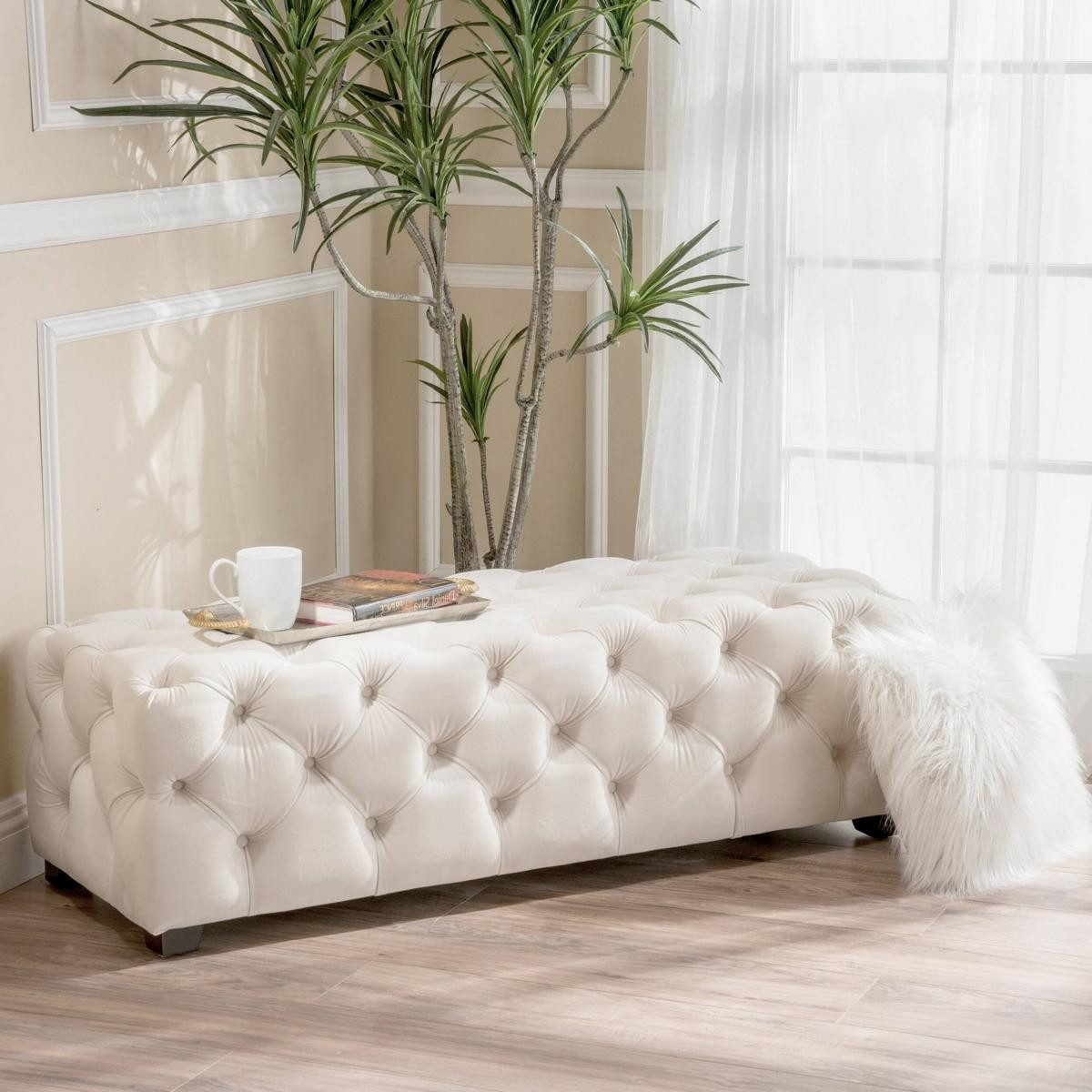 Xlmoebel Polsterhocker Weißer Chesterfield Hocker Moderner Samtpouf (Chesterfield Hocker), Made in Europa