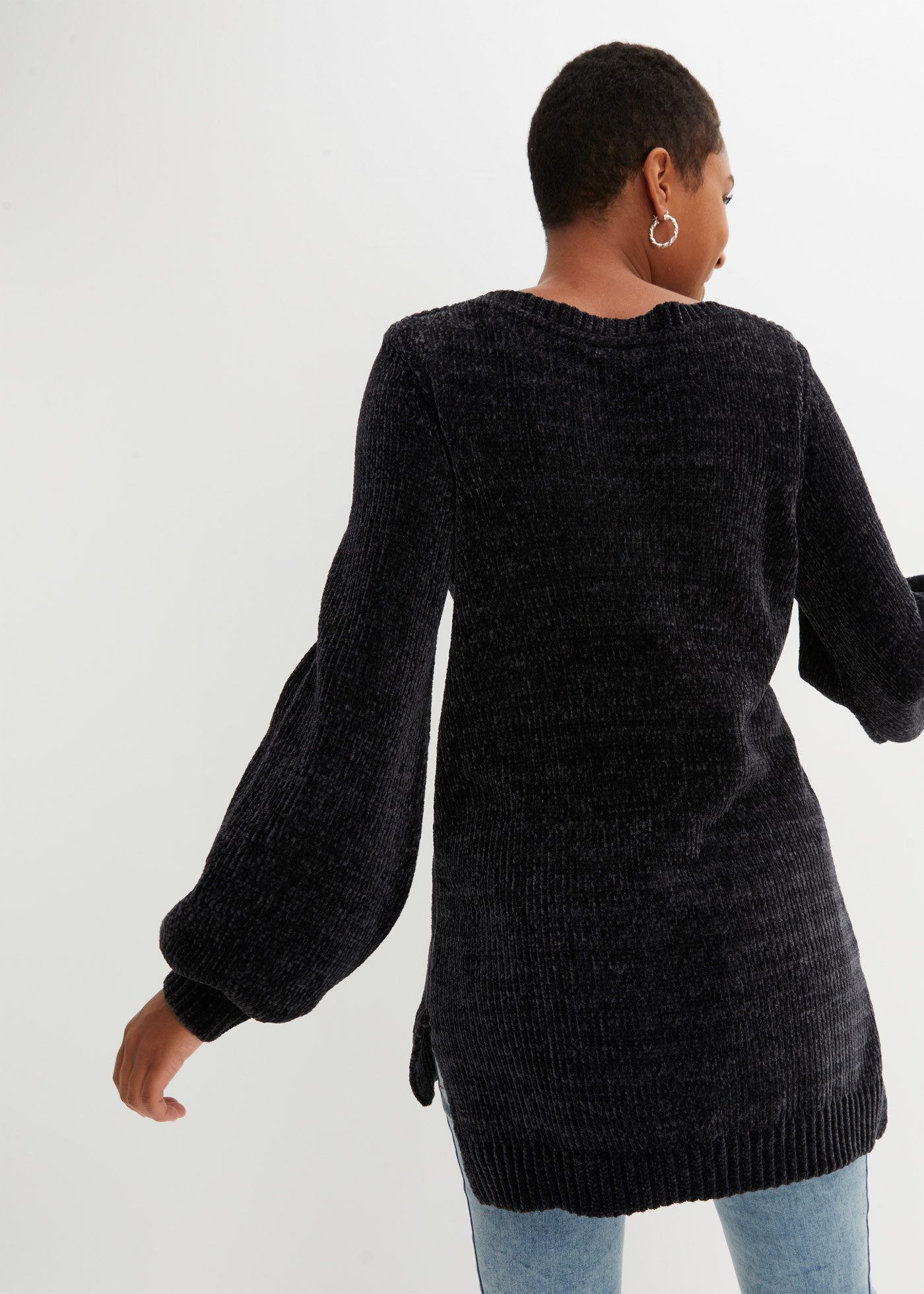 bonprix Longpullover aus Chenille, mit breitem U-Boot-Ausschnitt, hinten etwas länger
