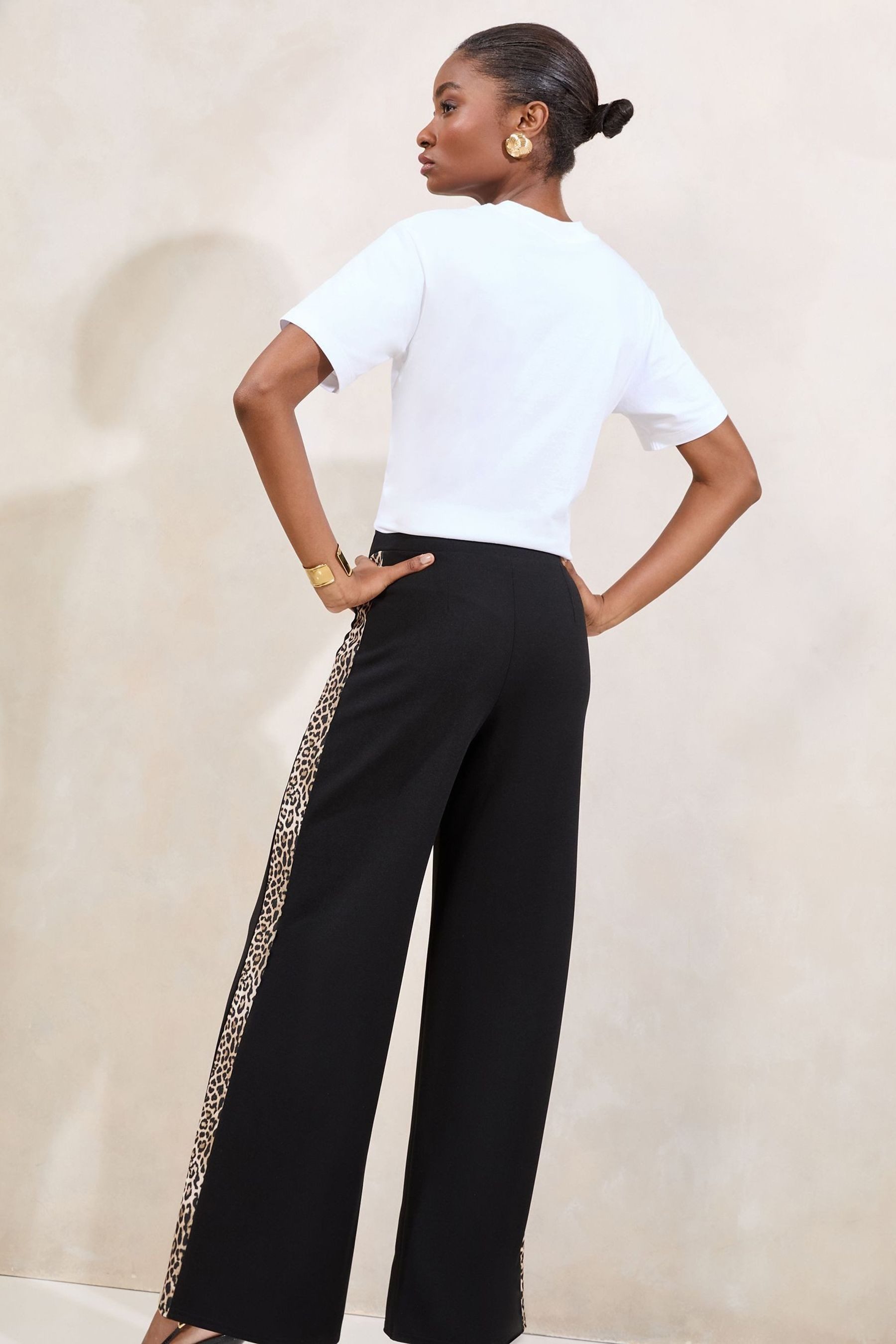 LIPSY Stoffhose Lipsy Hose mit Print und Seitenstreifen, Regular (1-tlg) günstig online kaufen