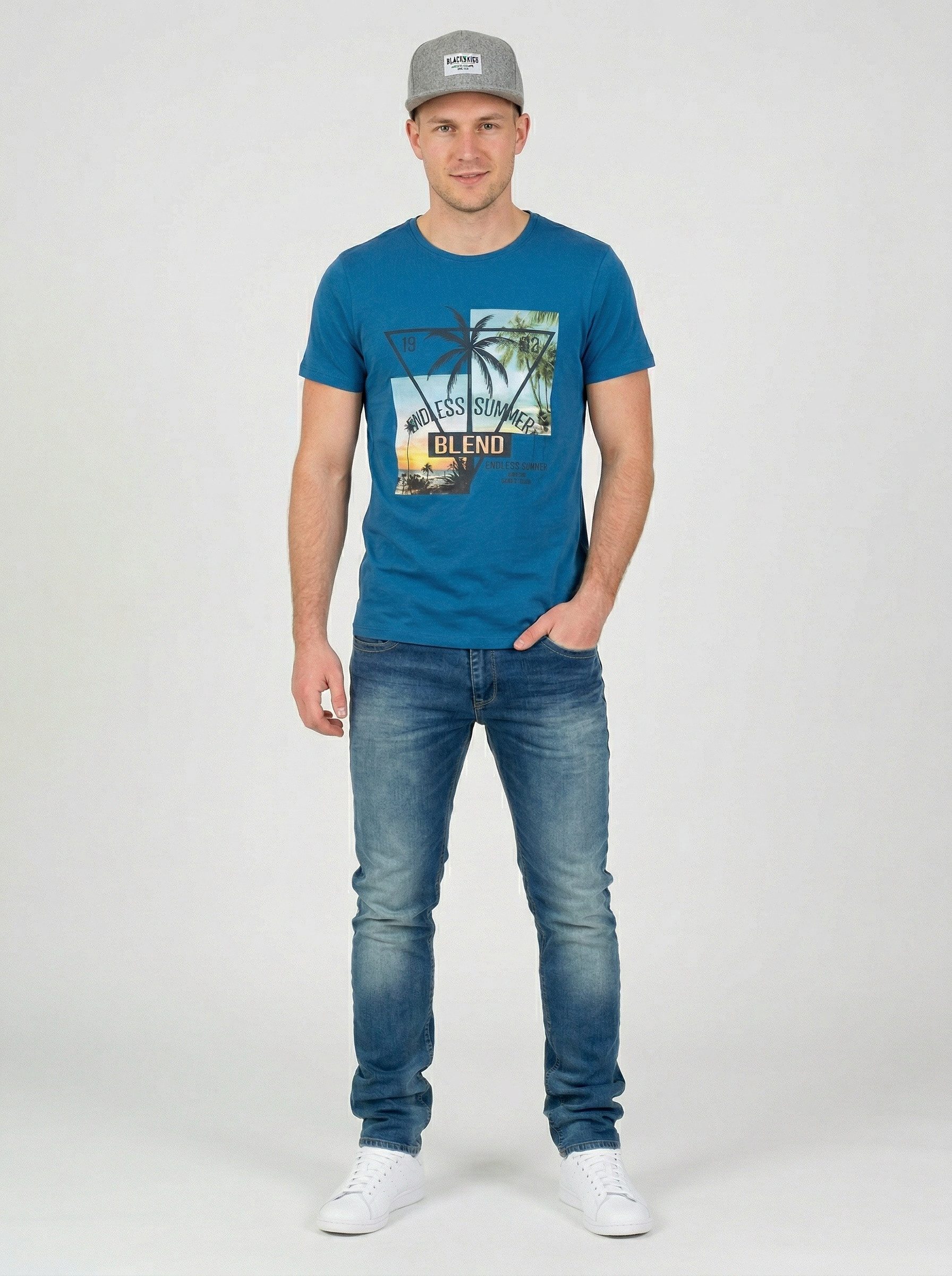 Zum Outfit 6