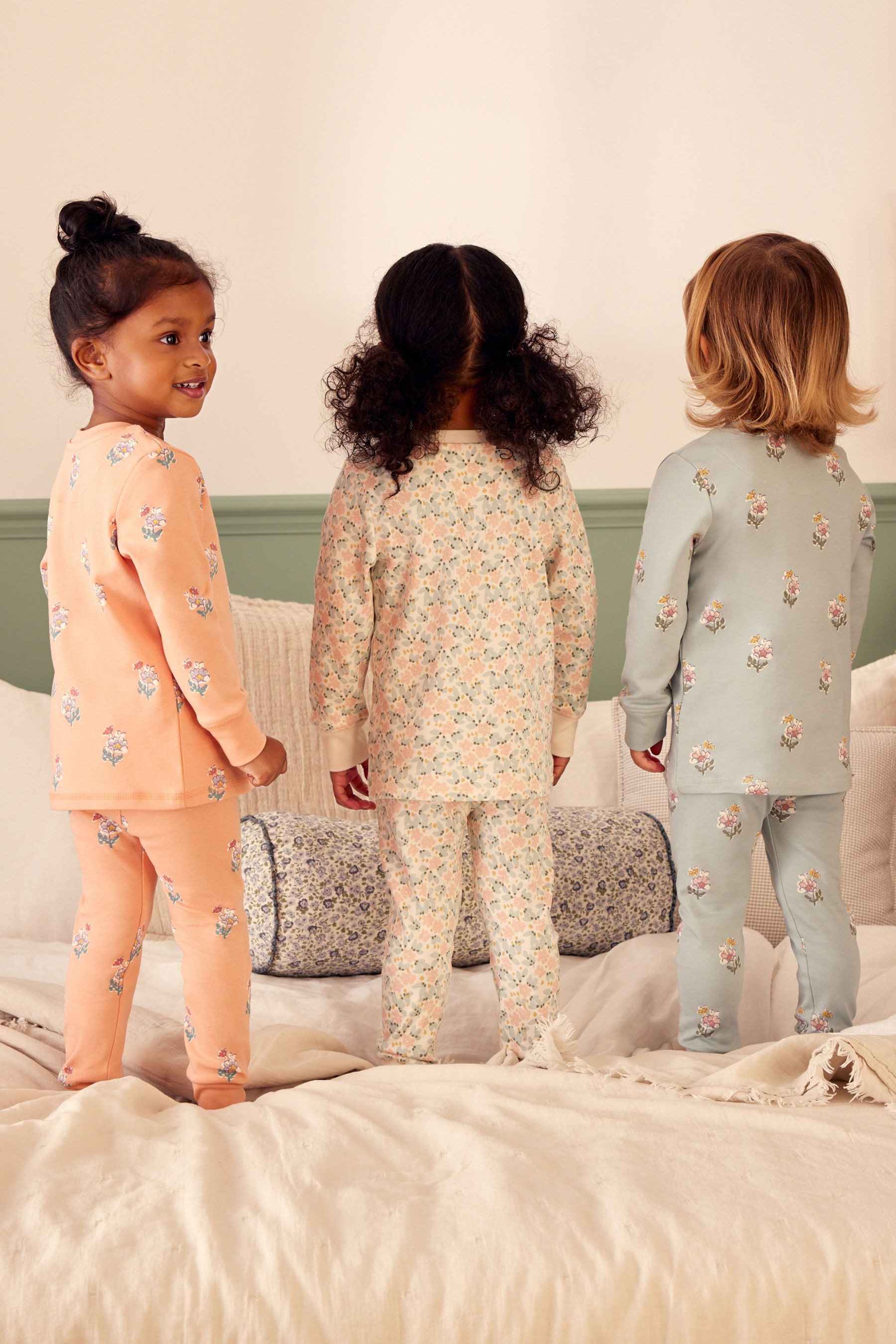 Next Pyjama Schlafanzüge mit floralem Muster, 3er-Pack (6 tlg)
