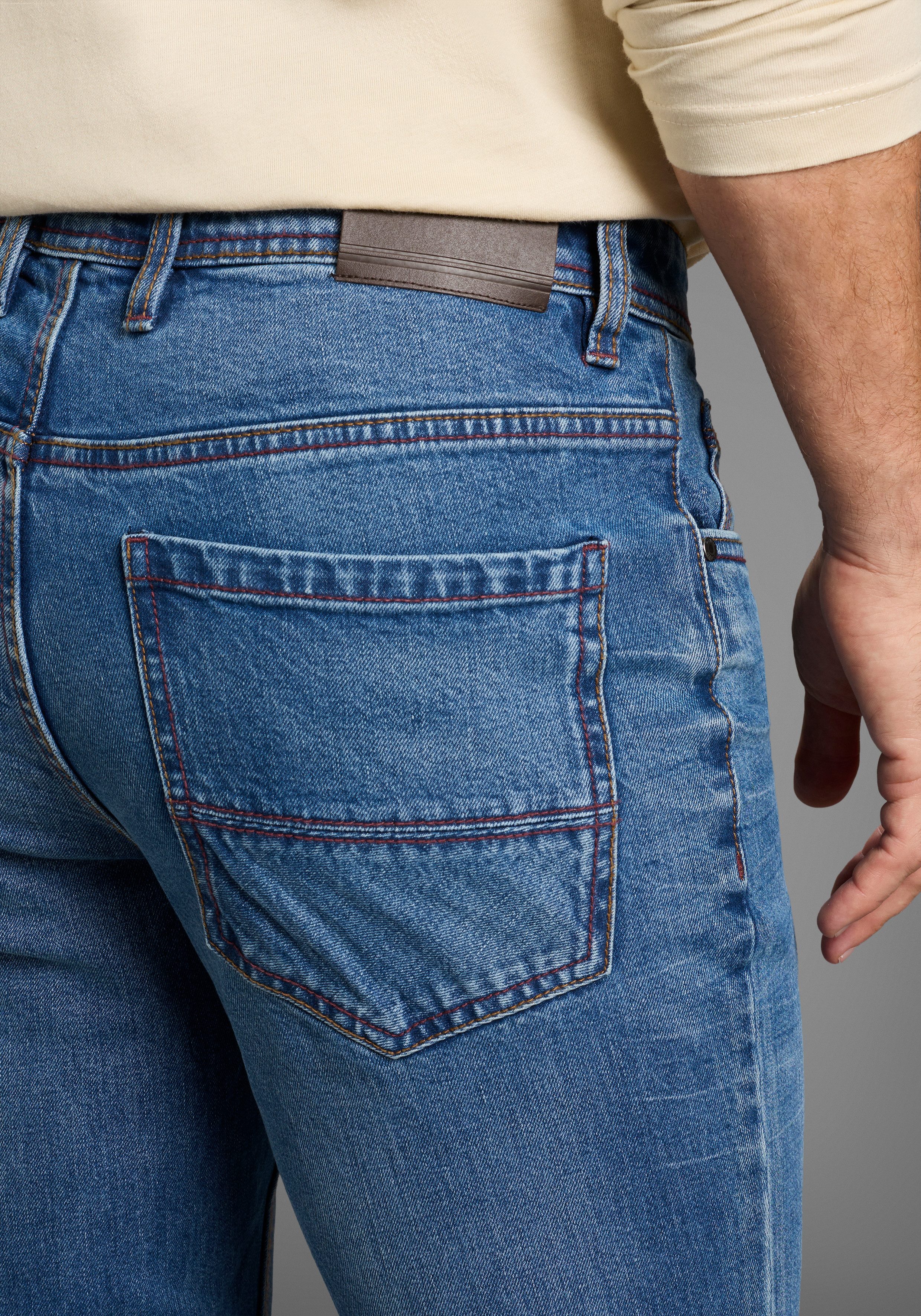 Arizona Straight-Jeans gerader Schnitt, mit Eingrifftaschen, Gesäßtaschen und Coinpocket