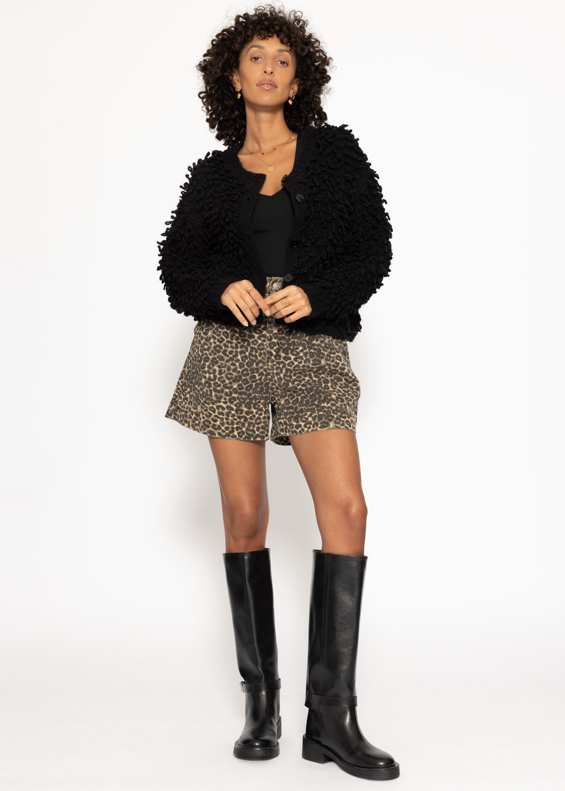 SASSYCLASSY Shorts Weite High Waist Jeans Shorts für Damen Robuste Jeansshorts aus Denim mit Gürtelschlaufen und Taschen