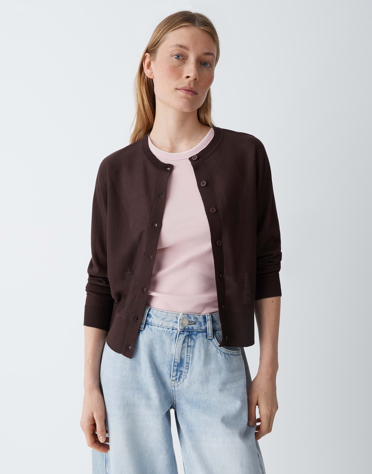 OPUS Strickjacke Feinstrickjacke aus Viskose Mix mit leichtem Fall Lockere Passform, Knopfleiste mit Strickbündchen