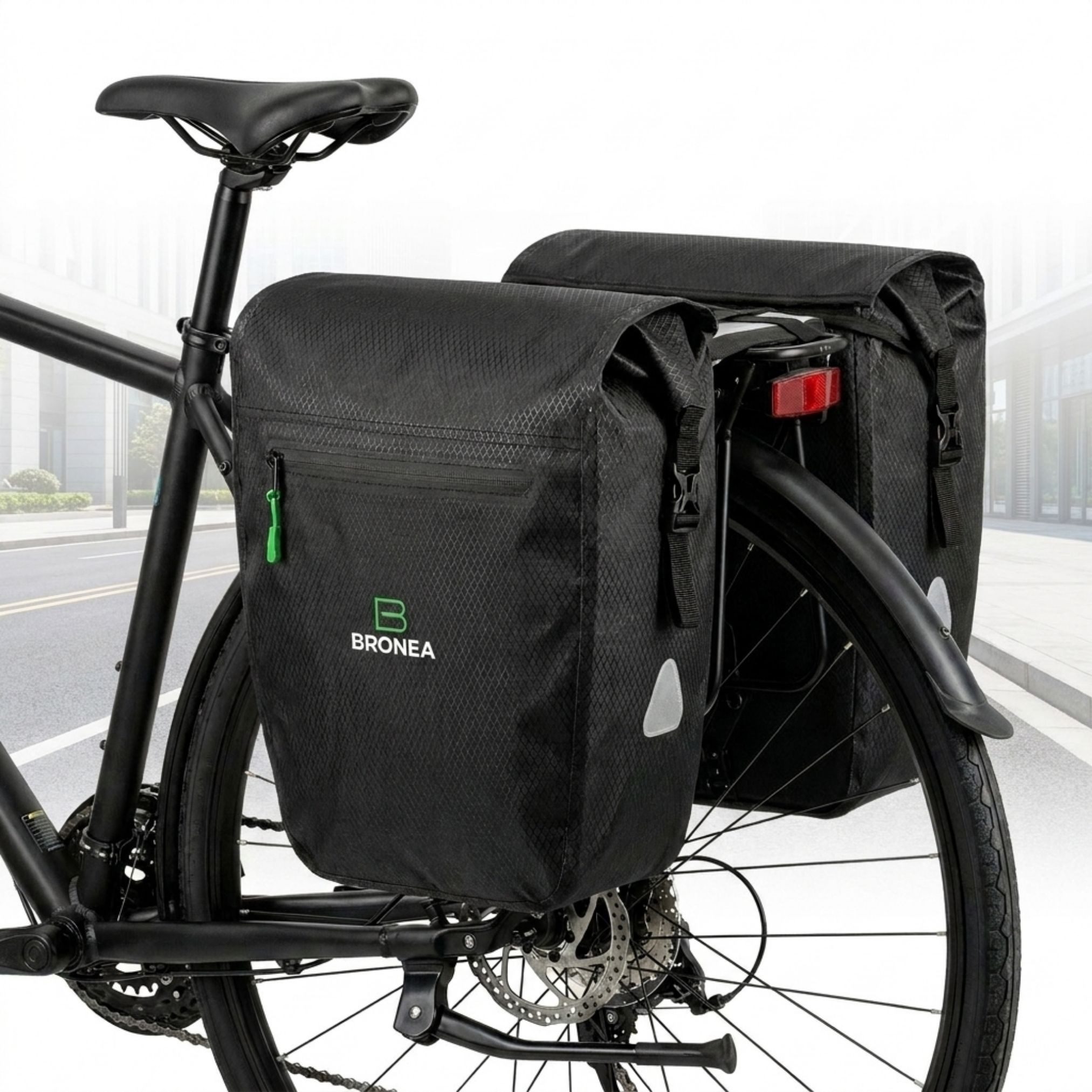 Bronea Fahrradtasche Doppel Fahrradtasche für Gepäckträger hinten 40 L (2x20 L) (Fahrrad Gepäckträgertasche, XXL-Fahrradtaschen für E-Bike & Fahrrad), 100% Wasserdicht, Refelektierende Elemente - Befestigung verstellbar
