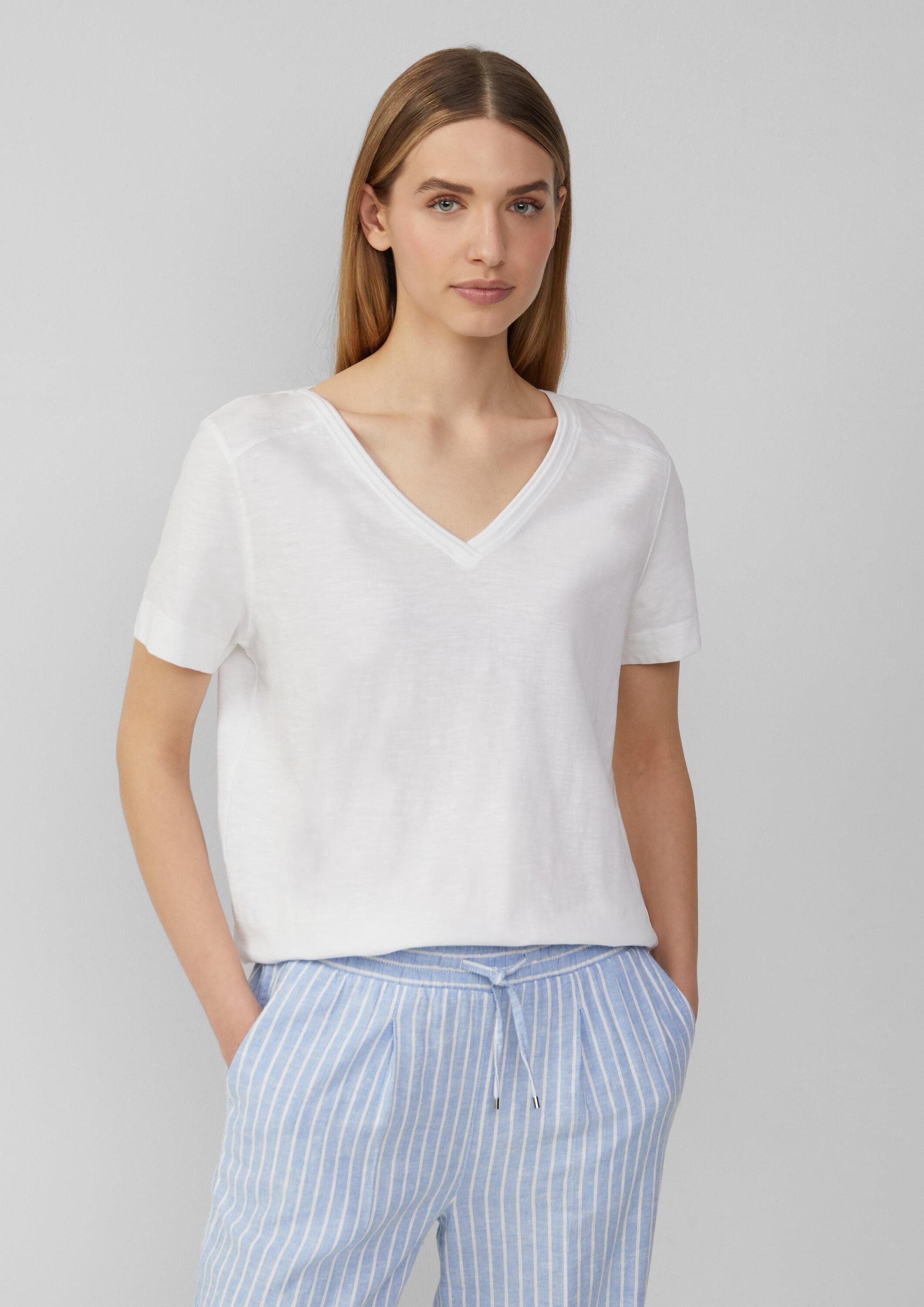 s.Oliver Kurzarmshirt T-Shirt T-Shirt aus Flammgarn mit V-Ausschnitt günstig online kaufen