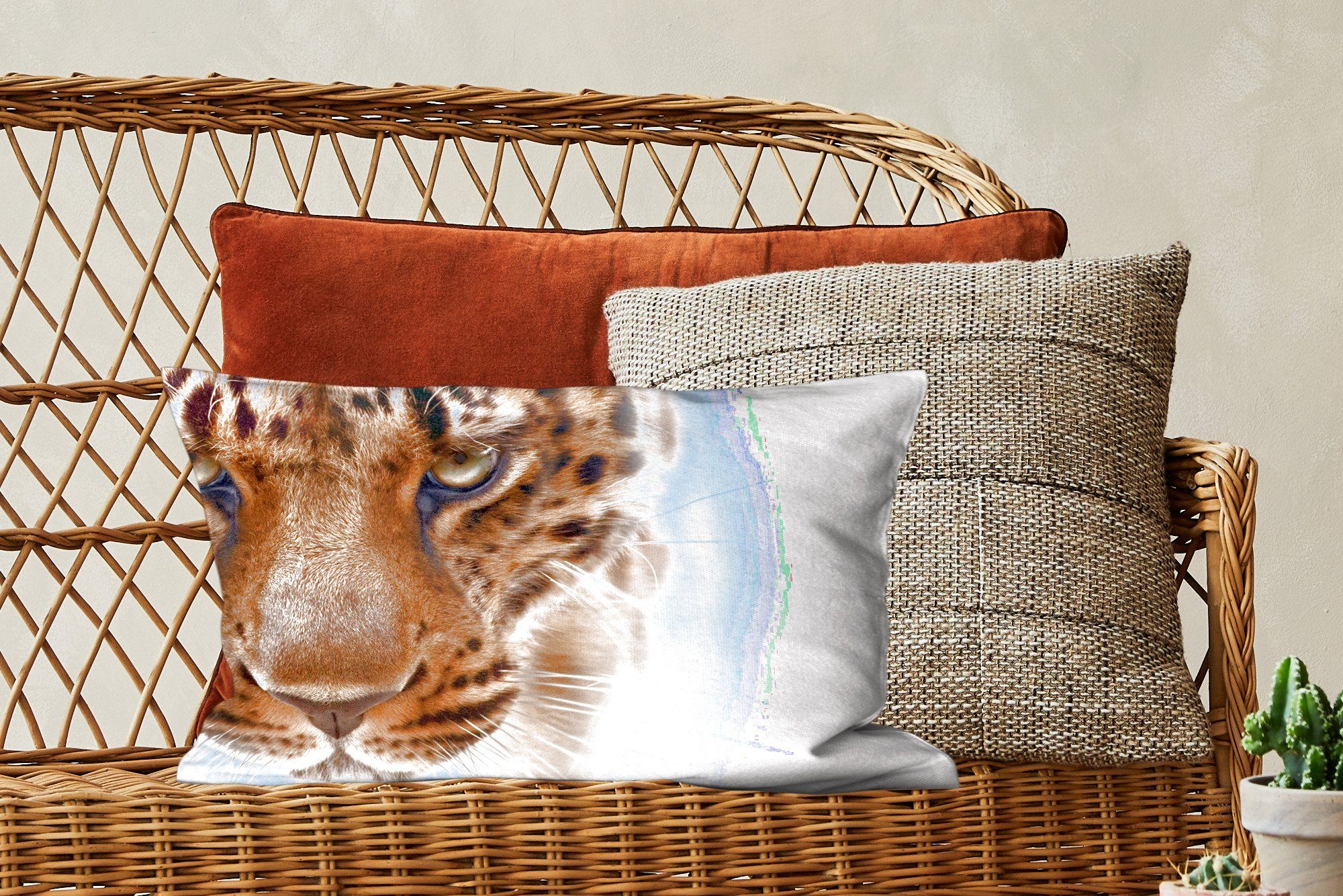 MuchoWow Dekokissen Leopard - Zierkissen, - Pelz mit Füllung, Wohzimmer Schlafzimmer Dekokissen Dekoration, Weiß