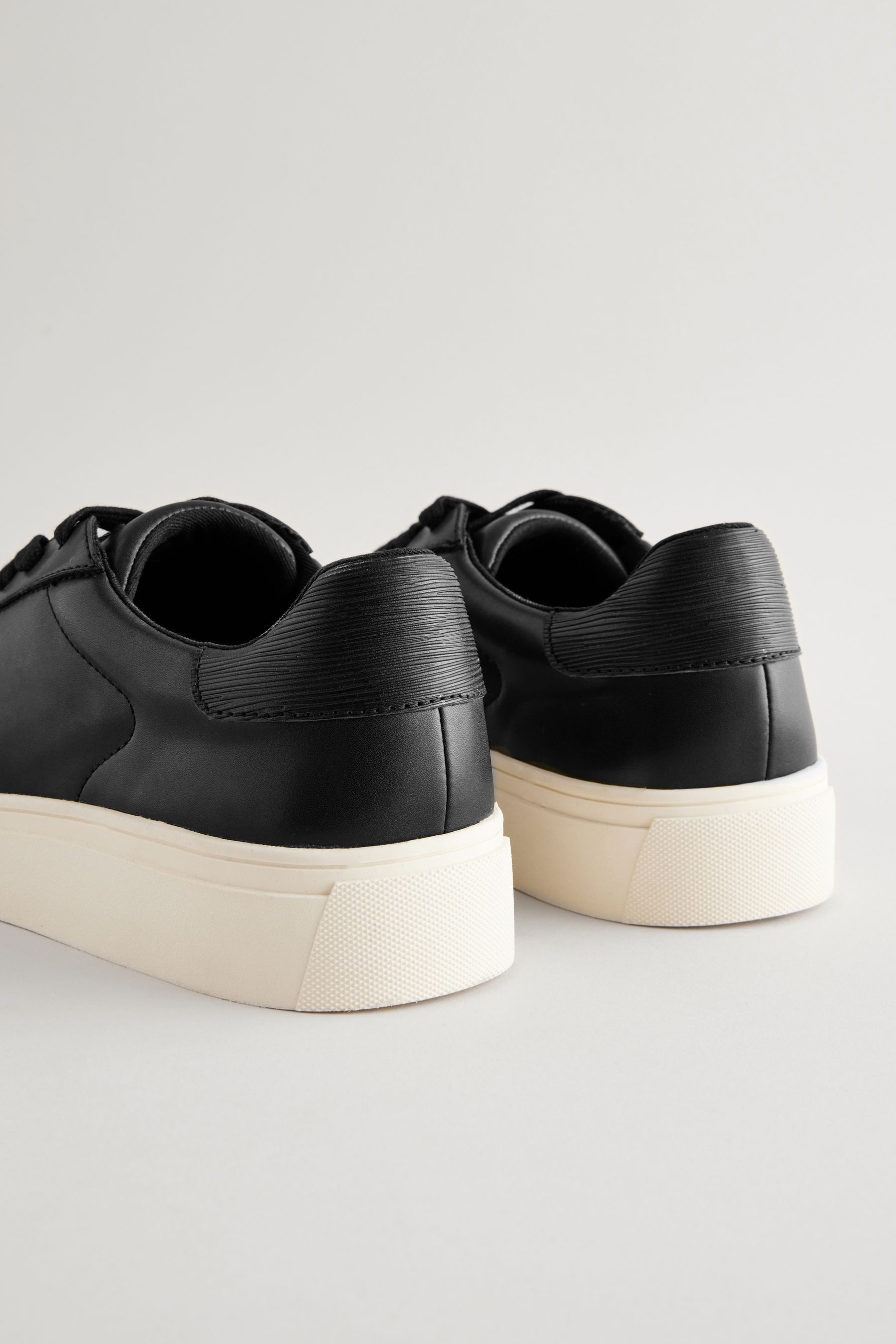 Next Minimalistische Sneaker Sneaker (1-tlg)