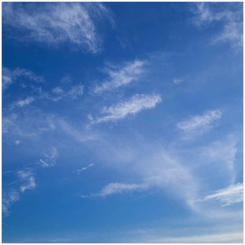 Wallario Memoboard Blauer Himmel mit vereinzelten Wolken