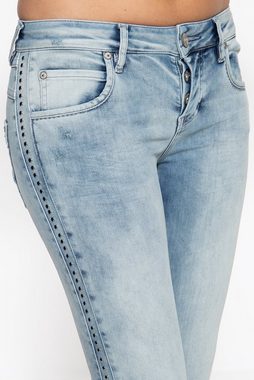 ATT Jeans Slim-fit-Jeans Delia mit seitlichem Nietenstreifen