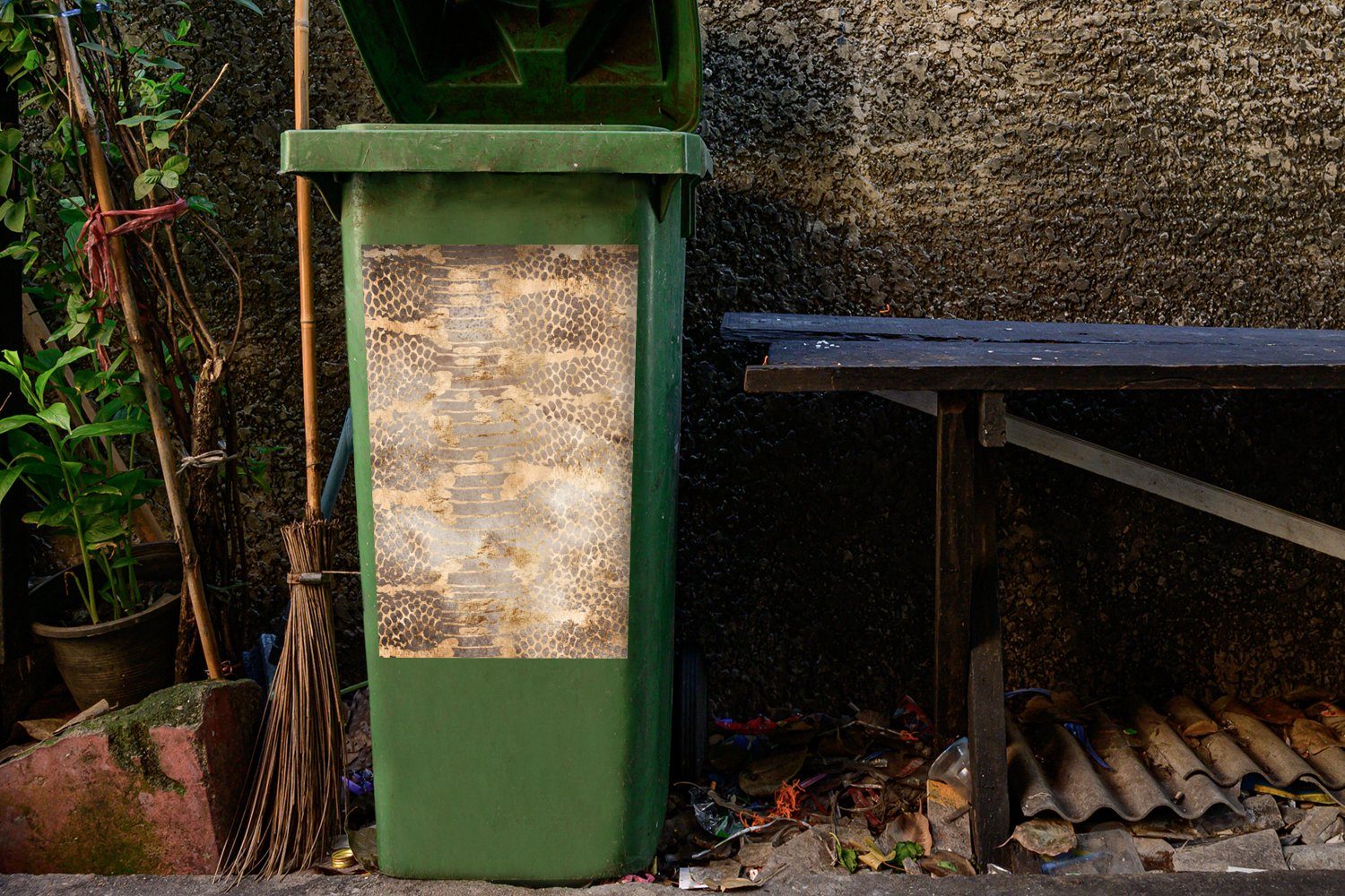 MuchoWow Wandsticker Tiermuster St), - Sticker, - Braun (1 Container, Abfalbehälter Mülleimer-aufkleber, - Schlange Gold Mülltonne