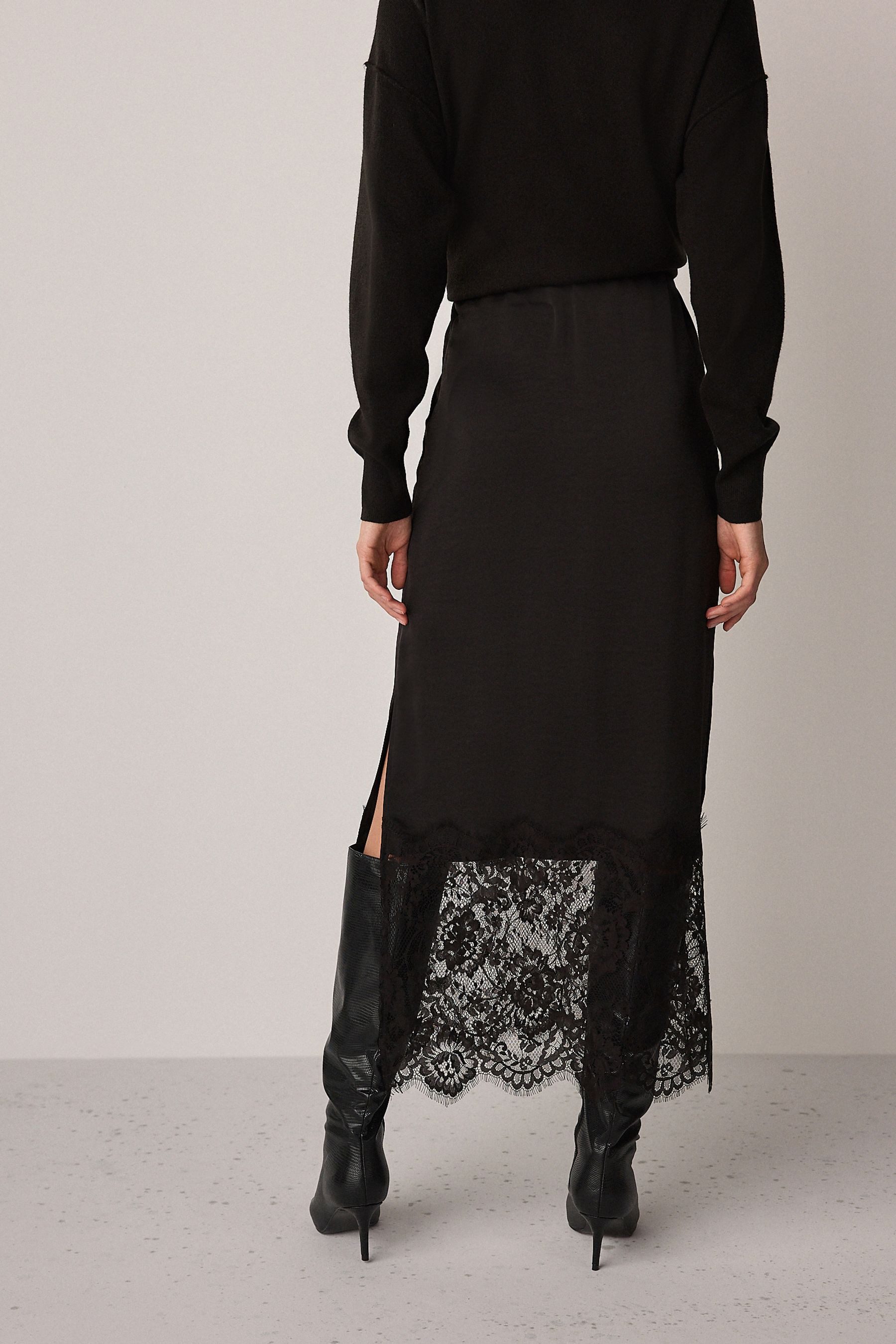 Next Midirock Satin-Midirock mit Spitzenbesatz (1-tlg) günstig online kaufen