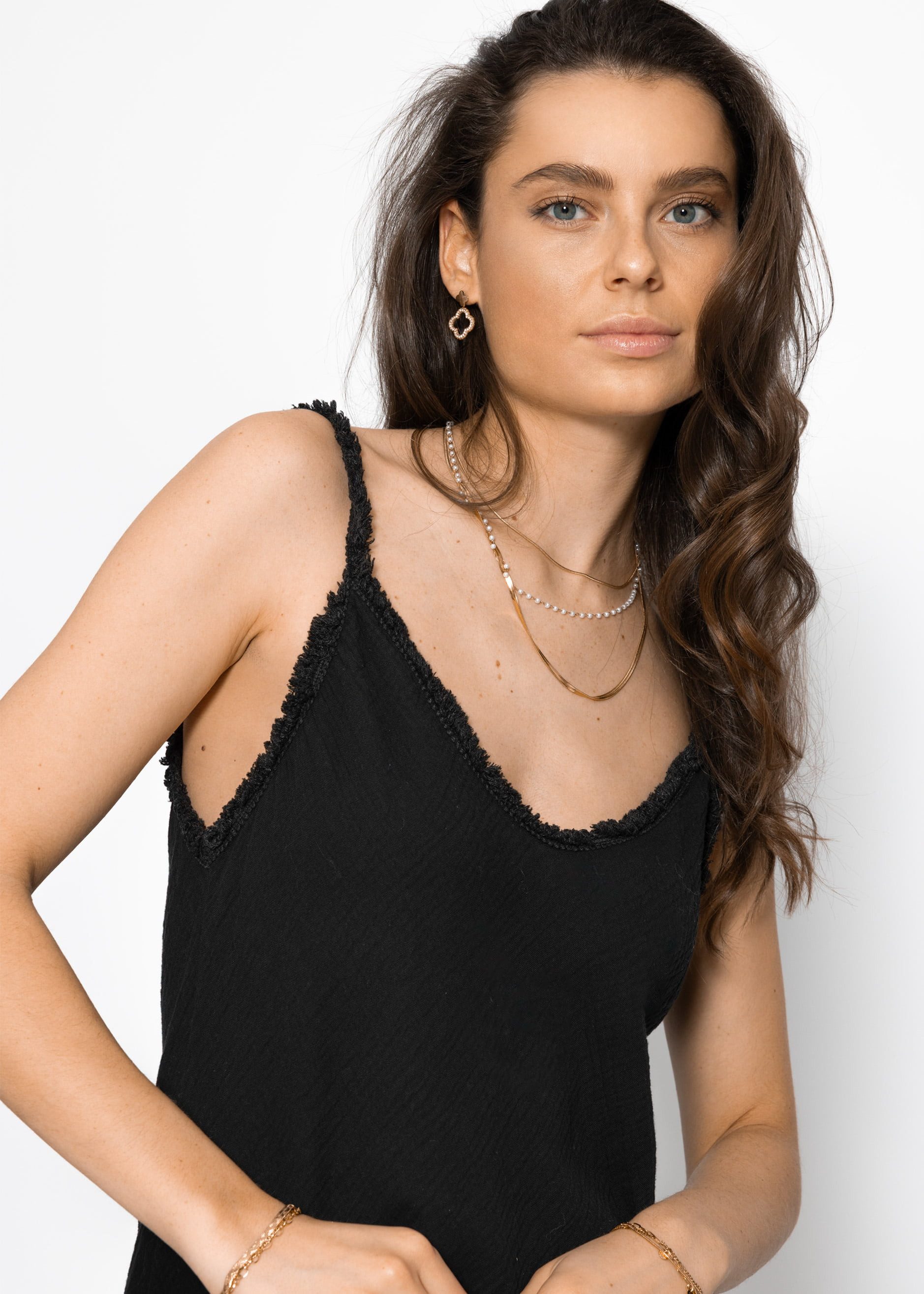 SASSYCLASSY Midikleid Musselin Maxi Kleid Damen mit Fransenborte Musselinkleid aus Baumwolle mit dezenten Fransen elegant in Schwarz