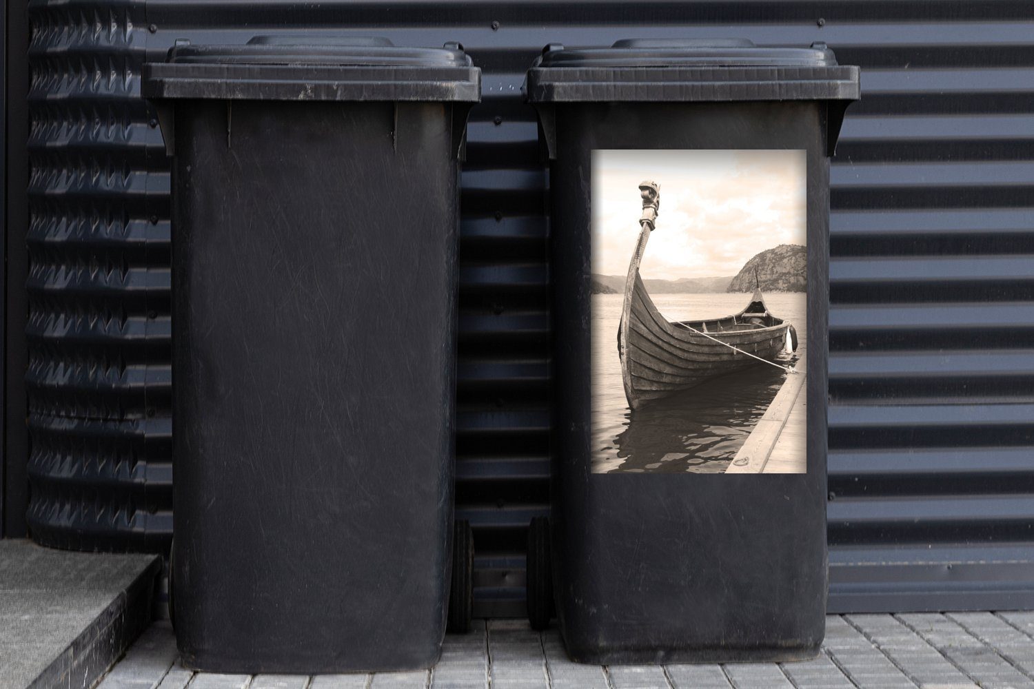 (1 Container, Mülleimer-aufkleber, Wandsticker MuchoWow See St), auf Wikingerboot Abfalbehälter Mülltonne, Sticker, einem