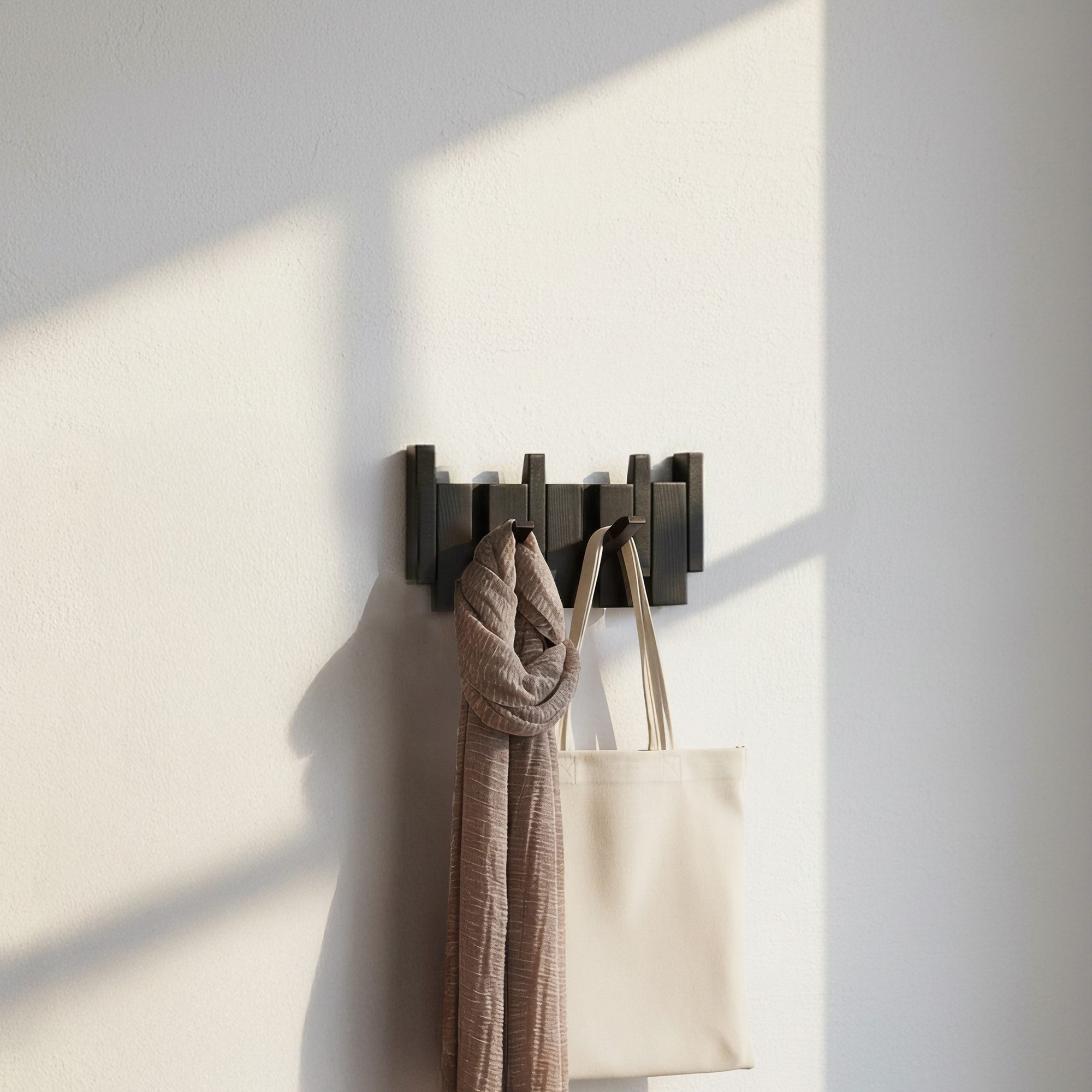 HOME DELUXE Garderobenleiste PORTE - 32cm/56 cm/ 80cm - wählbar, 4 Haken, bewegliche Haken, Garderobe aus Holz