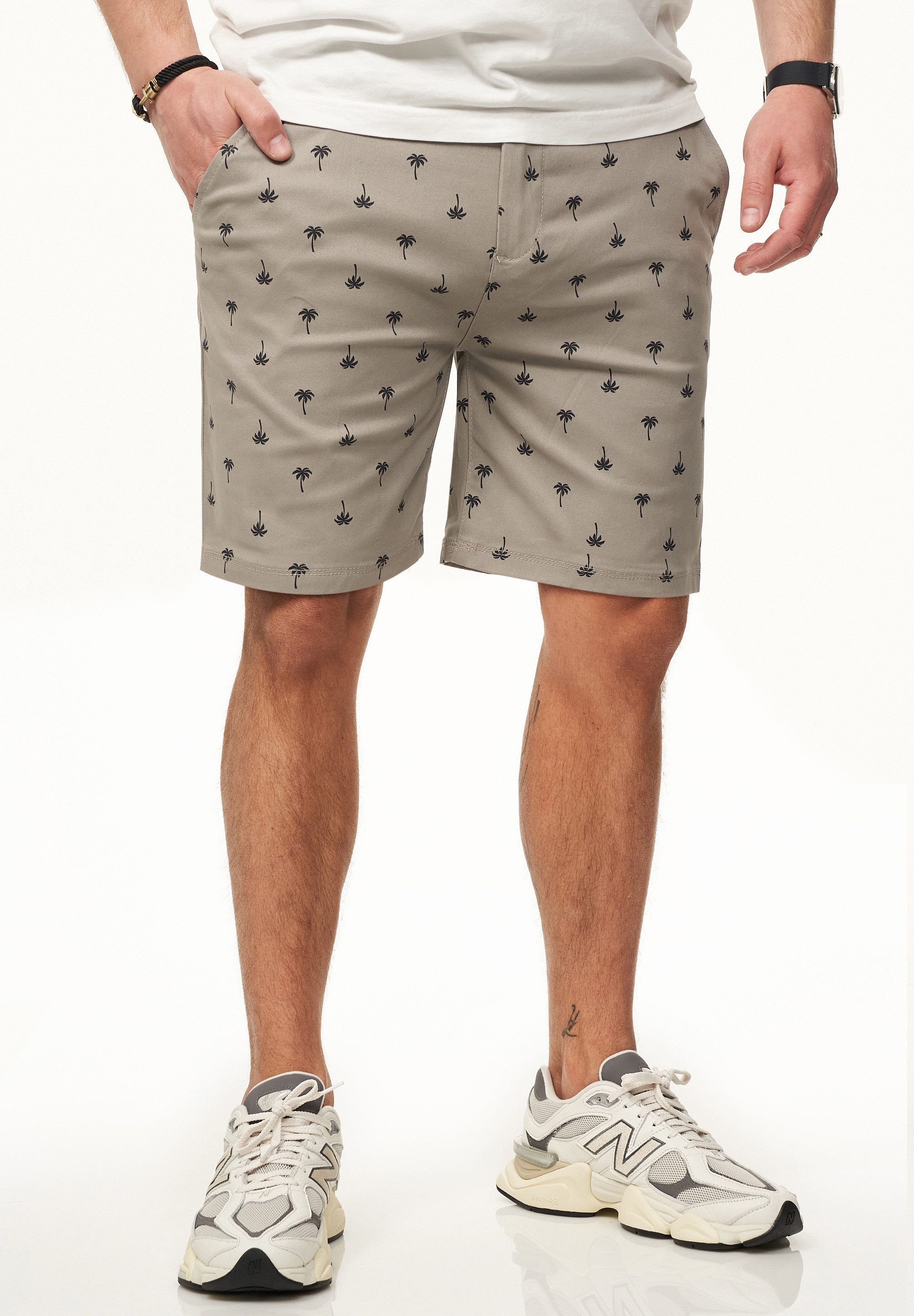 behype Chinoshorts Kurze Hose mit Palmenmuster & Gürtel im Regular-Fit Sommer-Shorts Bermuda mit Stretchanteil für Herren