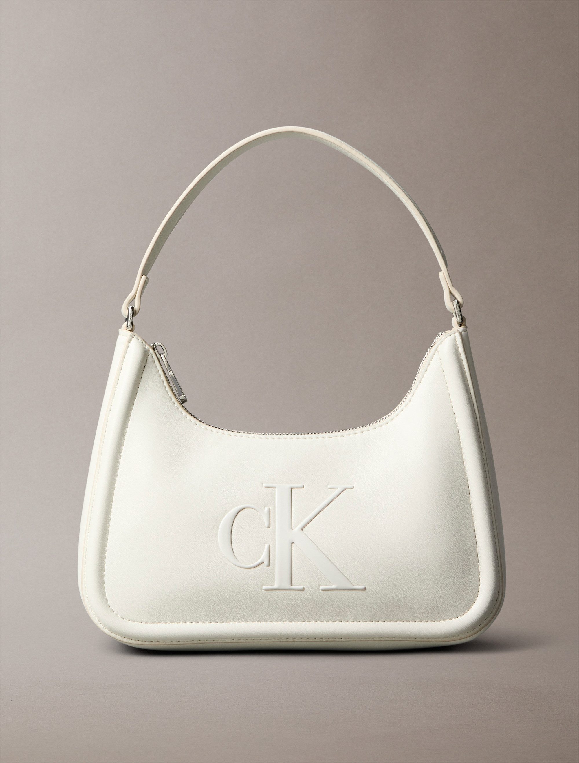 Calvin Klein Schultertasche RAISED CK SMALL SHOULDER BAG, Henkeltasche, Damen-Handtasche, Umhängetasche mit CK-Logo