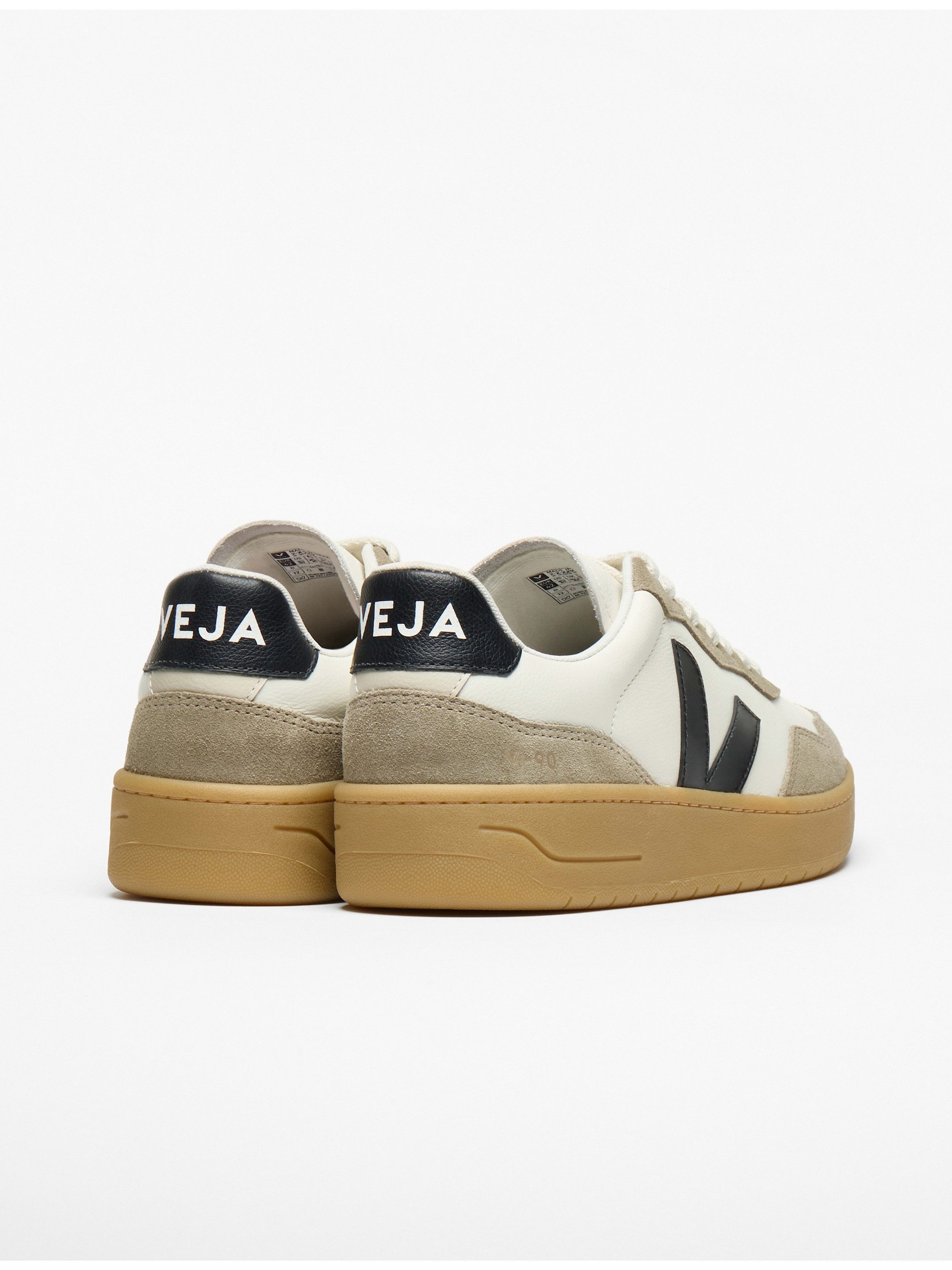 VEJA Veja V-90 O.T. Leather Sneaker