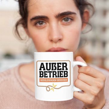 Trendation Tasse Trendation - Lustige Tasse Büro Arbeit Kollegin Kollege Außer Betrieb Geduldsfaden Gerissen Geschenk Chef Chefin