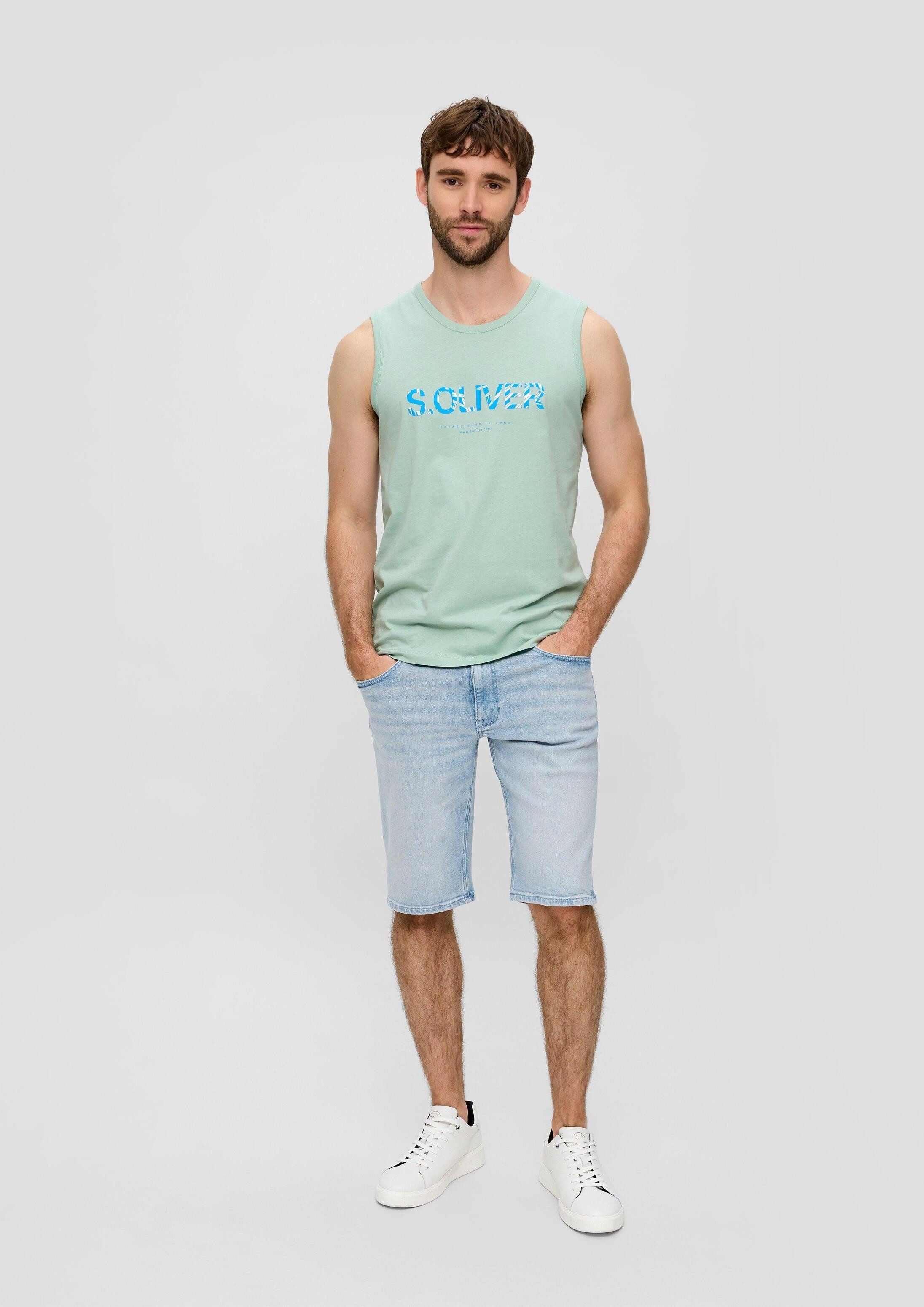 s.Oliver Muskelshirt T-Shirt Ärmelloses Baumwoll-Shirt mit Frontprint