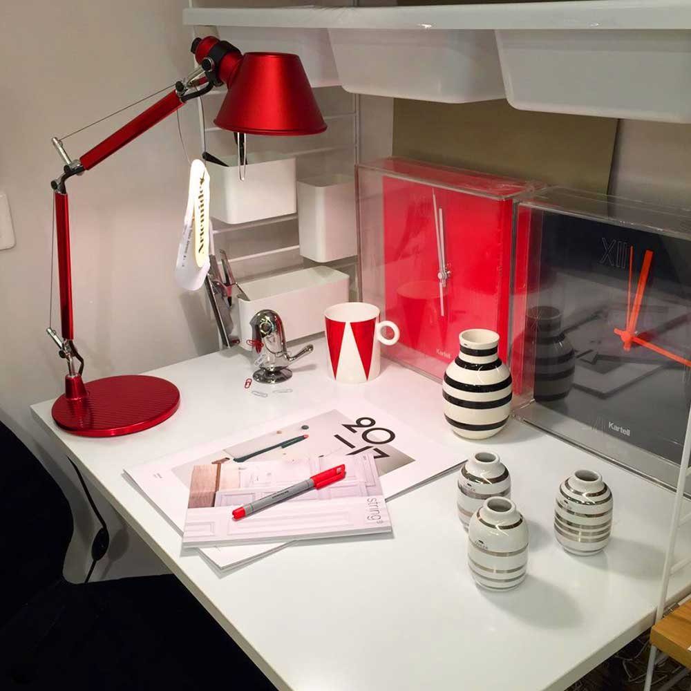 Artemide Tischleuchte Tolomeo Fuss mit Rot Micro