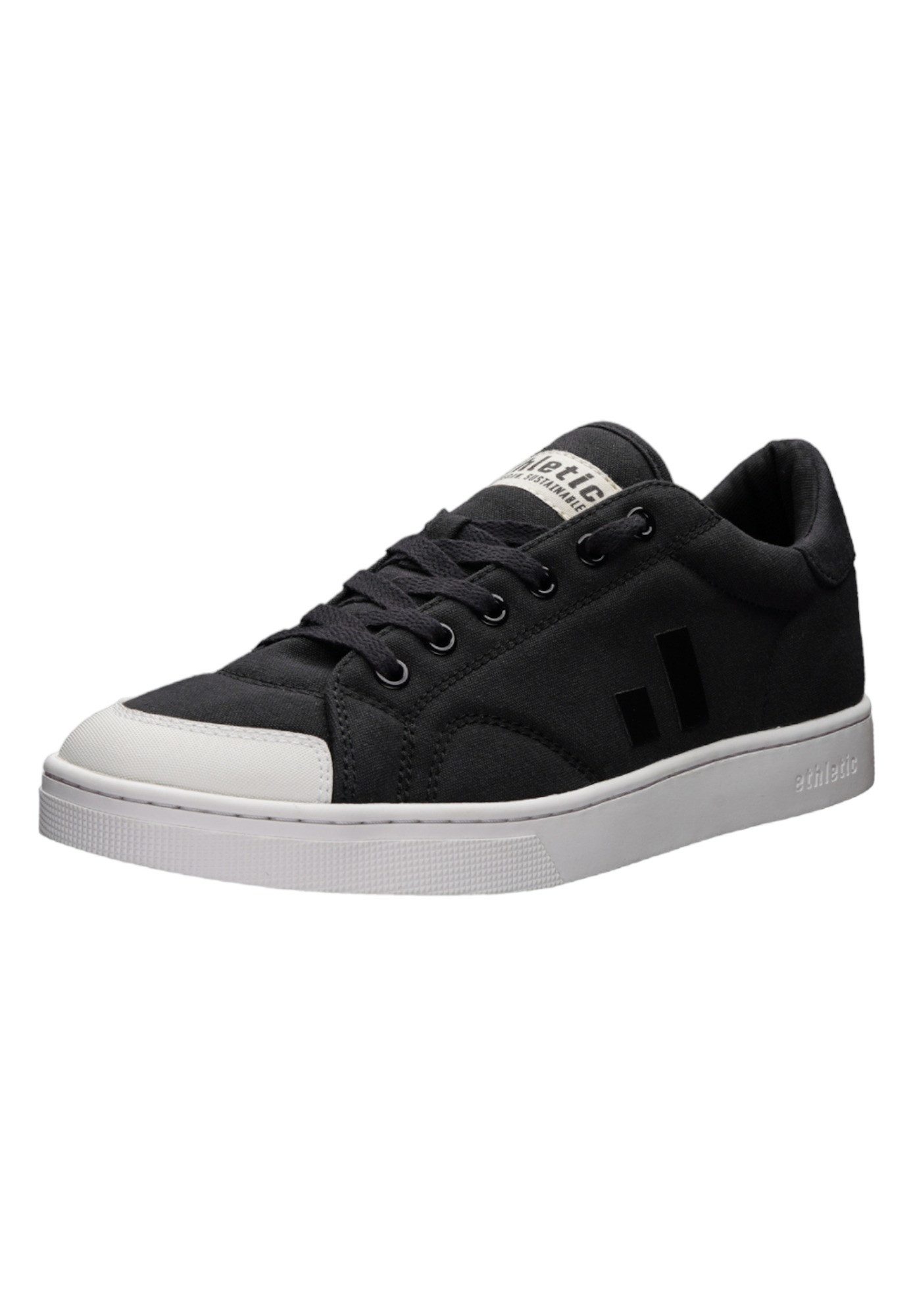 Active Lo Cut Sneaker