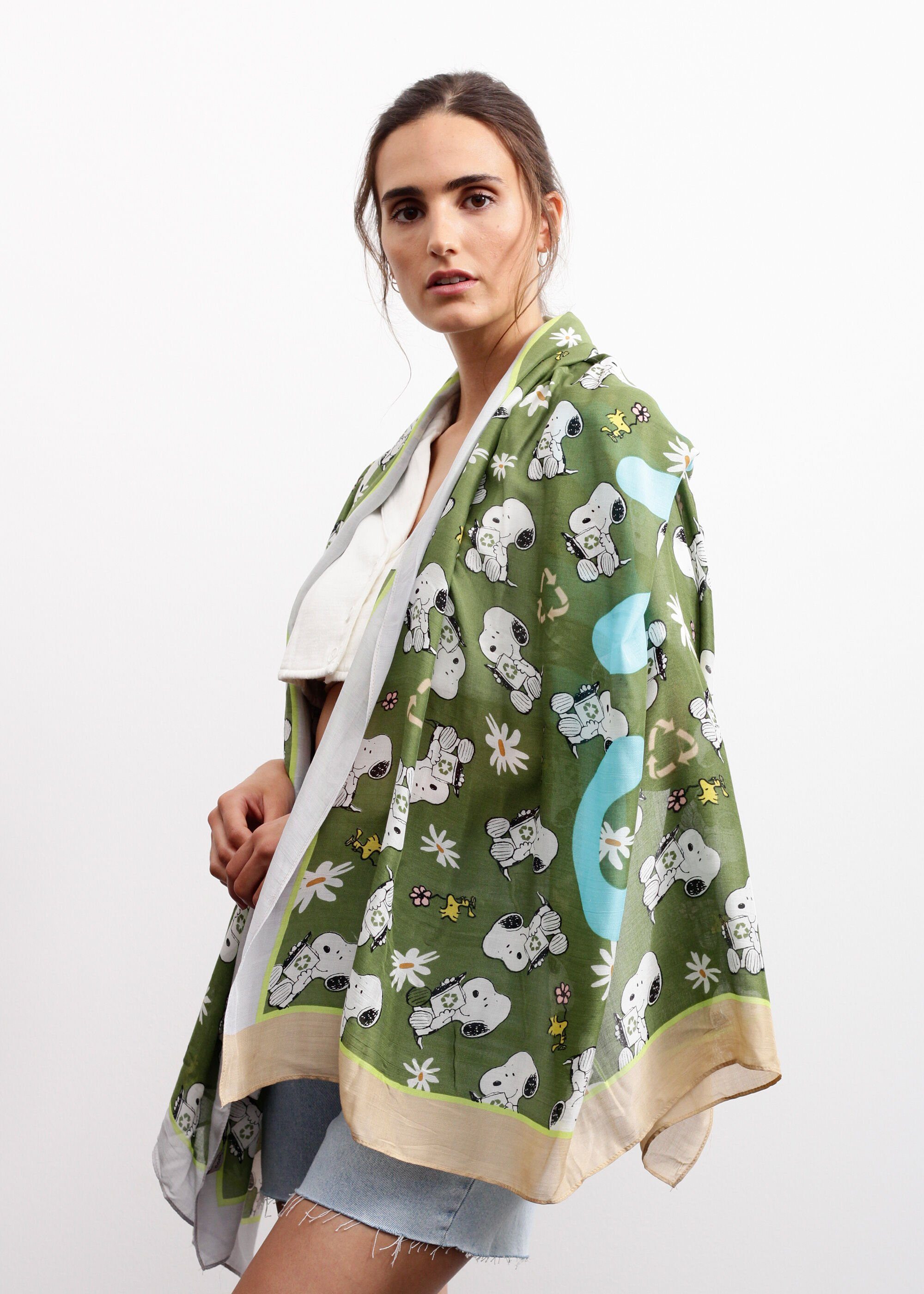 Codello Modeschal »'PEANUTS' Schal aus nachhaltiger LENZING ECOVERO  Viskose«, (1-St) online kaufen | OTTO