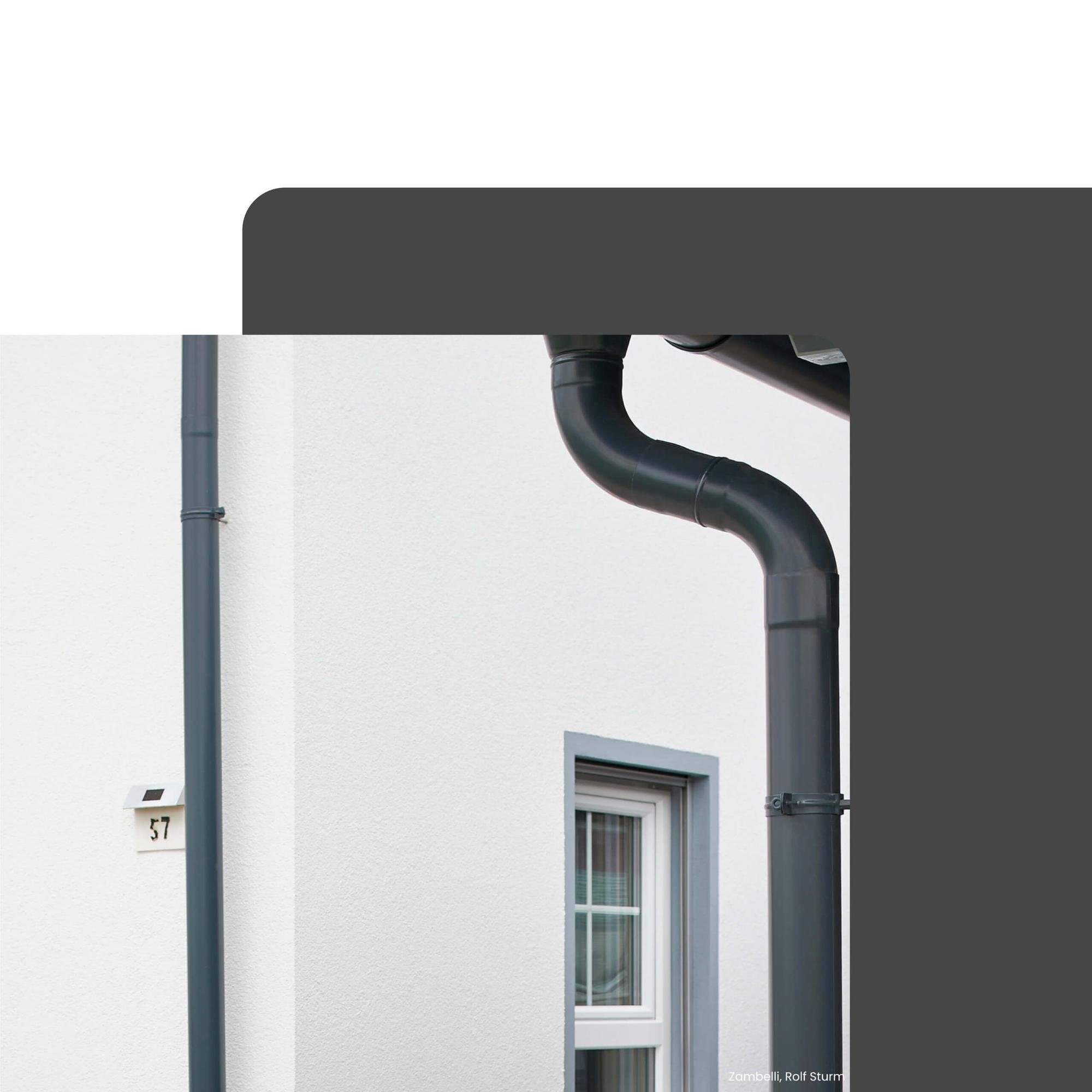 Zambelli Regenfallrohr, (Fallrohrbogen 72 Grad verzinkt, mit Wulst DN 80 Anthrazit), Rohrbogen hoher Korrosionsschutz, einfache Montage ohne löten