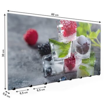 Primedeco Garderobenpaneel Magnetwand und Memoboard aus Glas Beeren in Eiswürfel