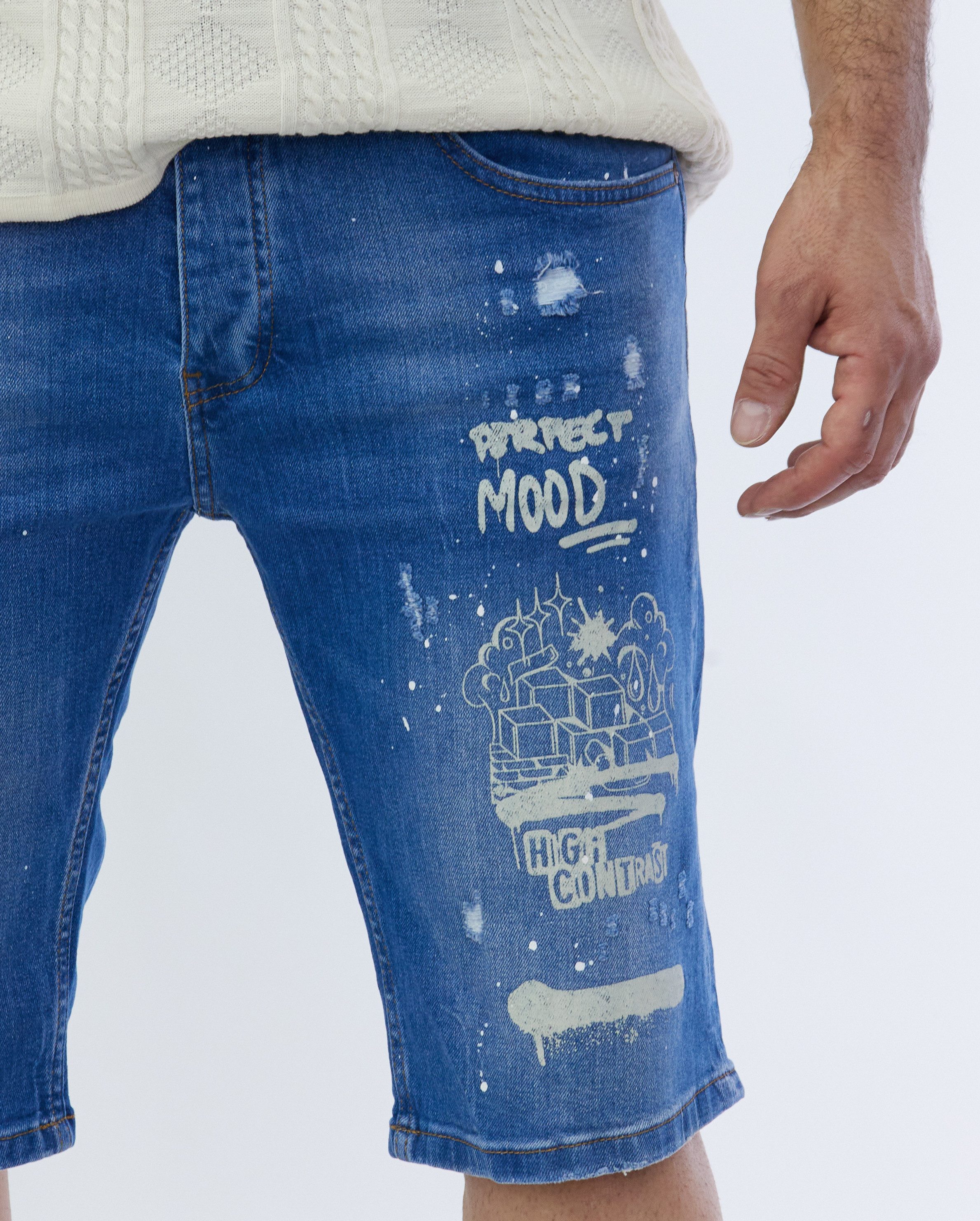 Denim House Jeansshorts Jeanscapri im mit heller Waschung und Coolem Print Hellblau 31