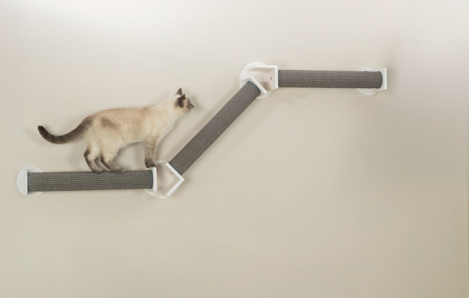 TRIXIE Katzen-Kletterwand Wand-Set 2 - weiß/grau - 195 × 78 cm