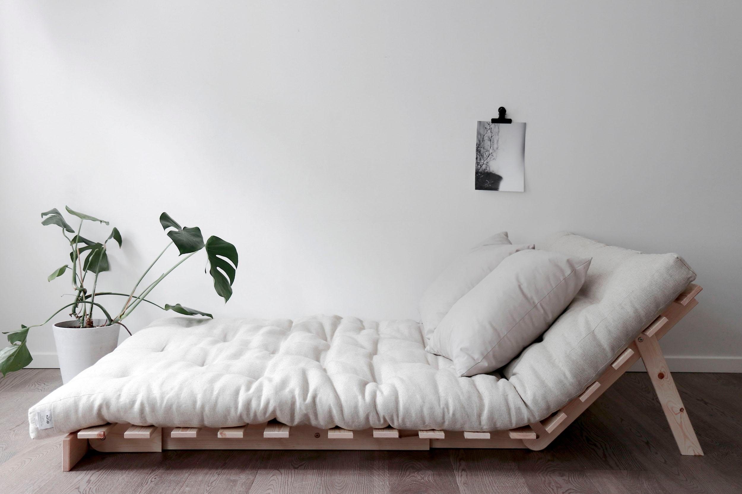 Karup Design Daybett Roots Sofa Bed, Schlafsofa, Bettfunktion, FSC®-Massivholz, Inkl. Futonmatratze, Made in Europe, langlebig, B: 140 oder 160 cm