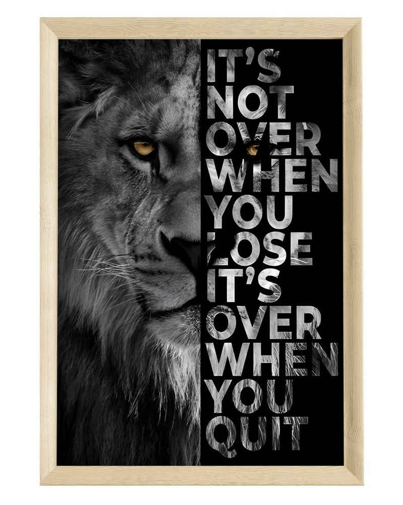 JUSTGOODMOOD Poster Premium ® Never Give Up · Löwe · Zitat · Motivation · ohne Rahmen