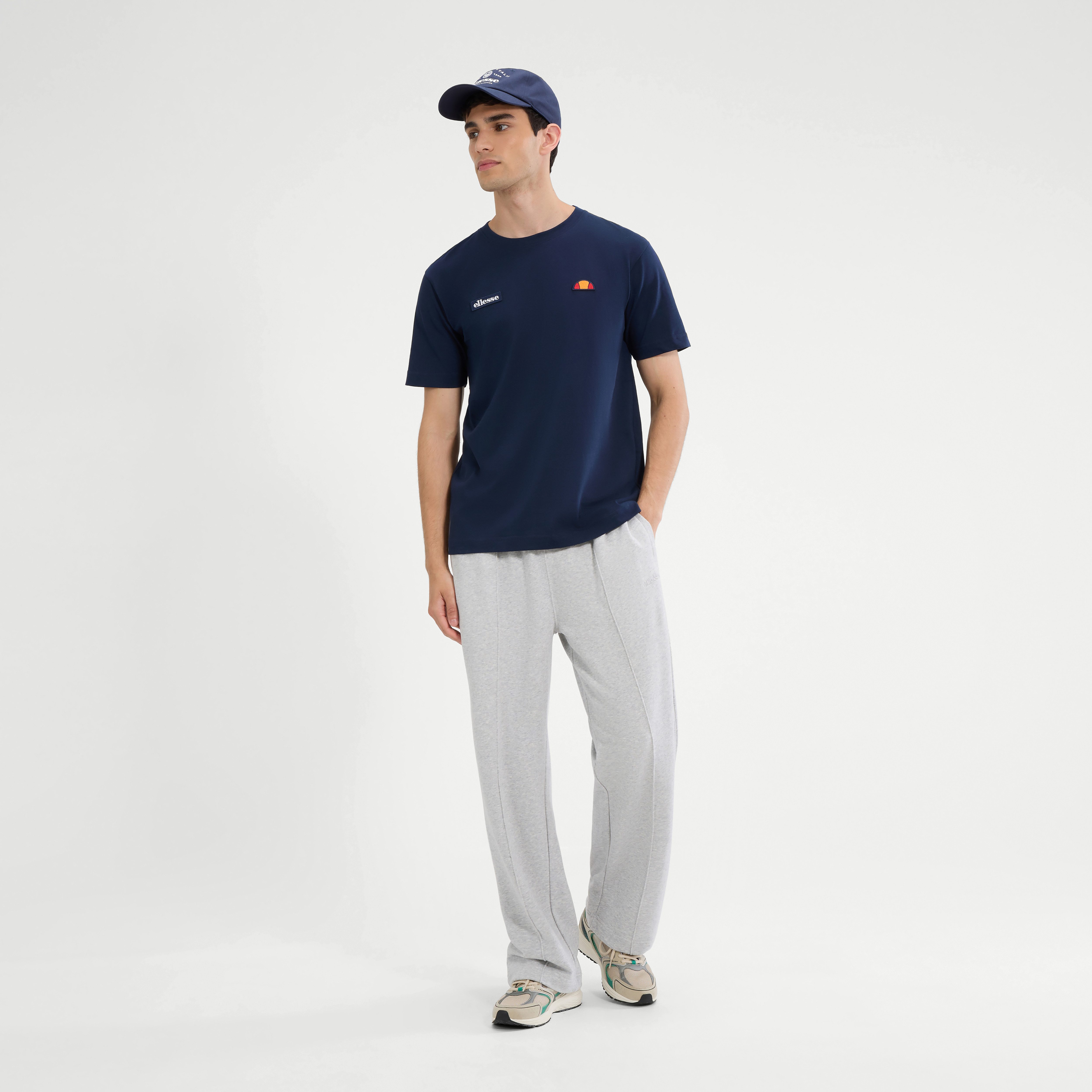 Ellesse T-Shirt FLORAN TEE mit Rundhalsausschnitt, Kurzarm-Design, aus Baumwolle, normale Länge