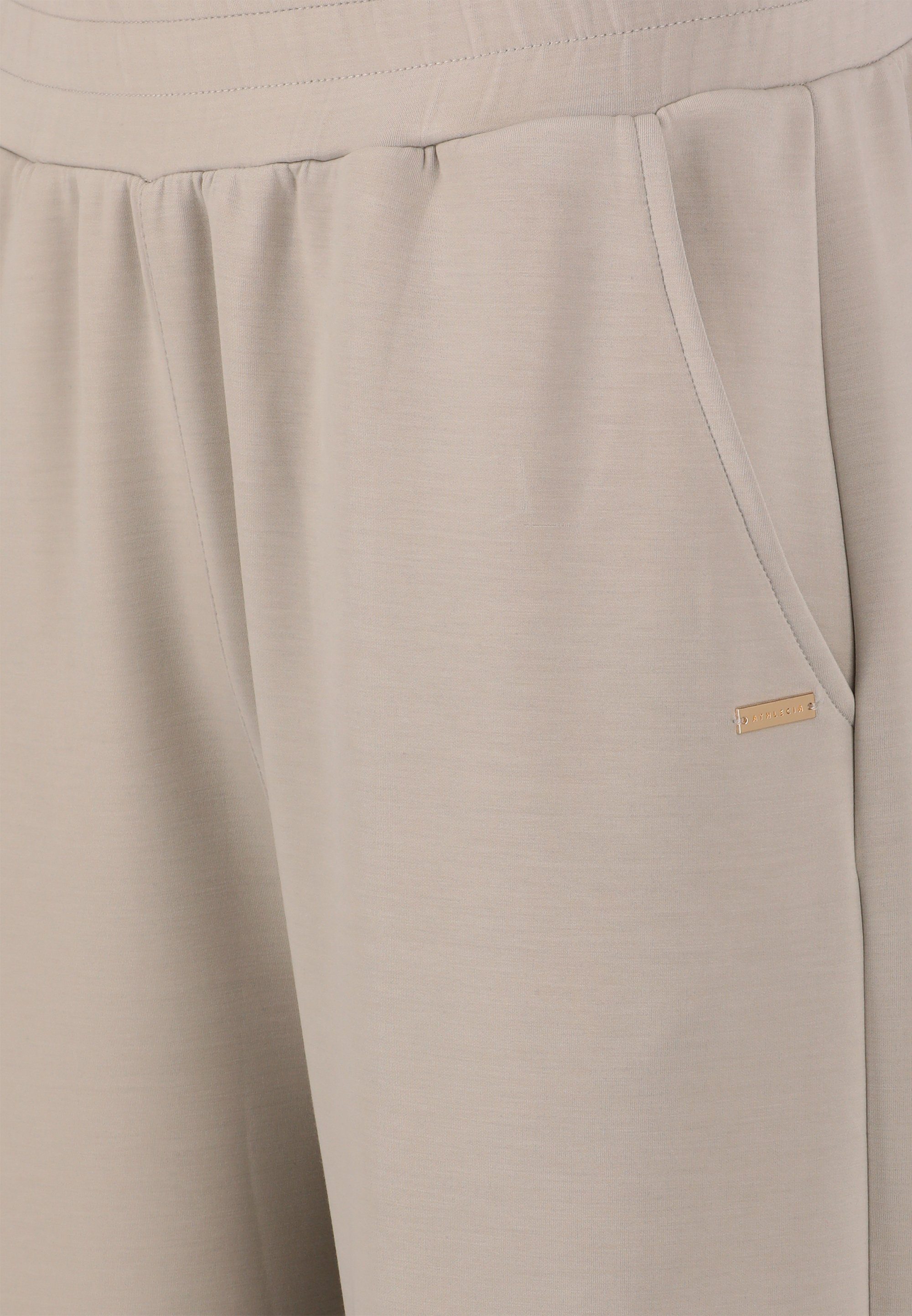 ATHLECIA Sweathose Paris aus angenehm weichem und dehnbarem Materialmix