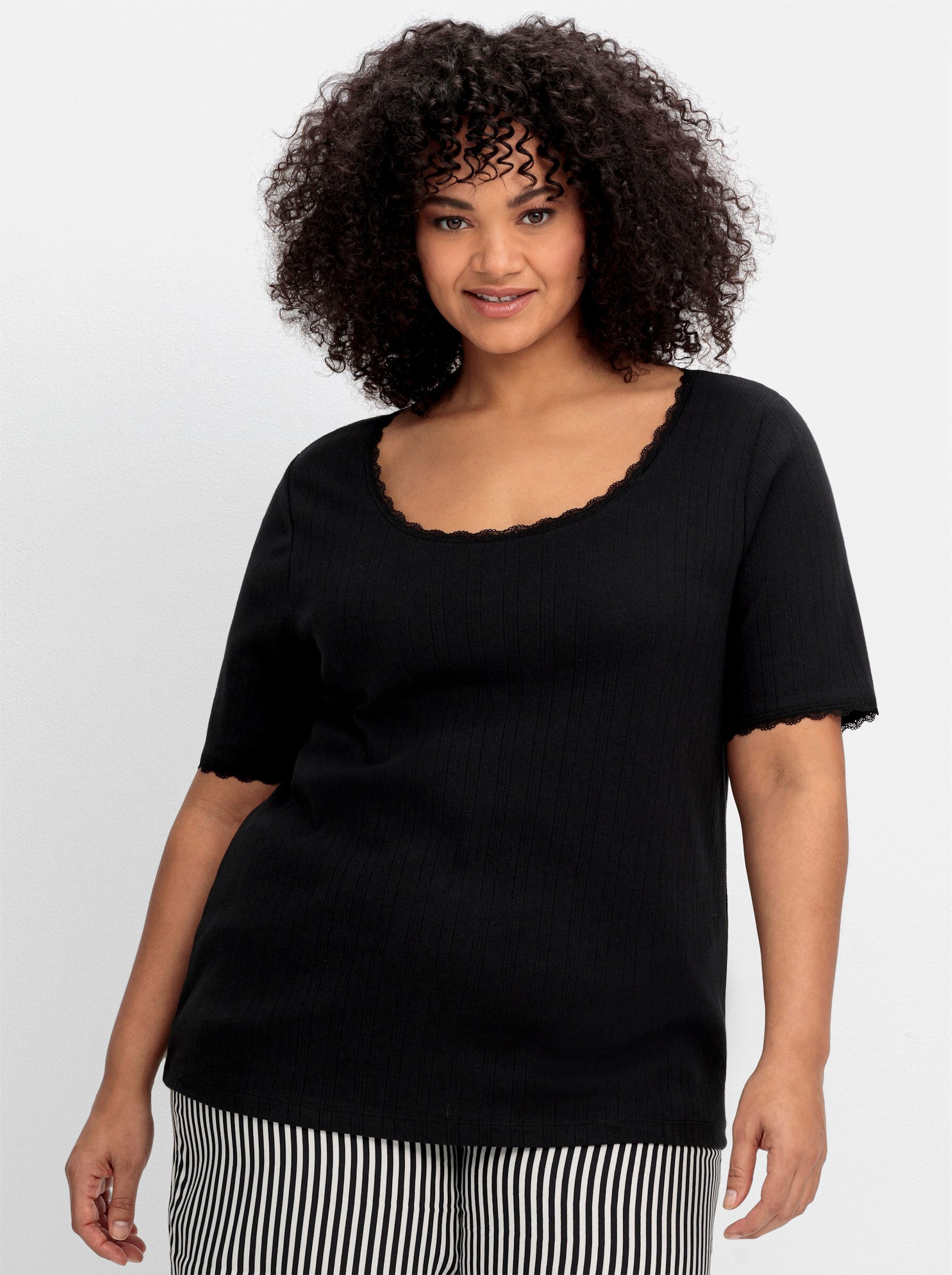 Sheego T-Shirt T-Shirt Kurzarm mit Ajourmuster und Spitzendetails günstig online kaufen