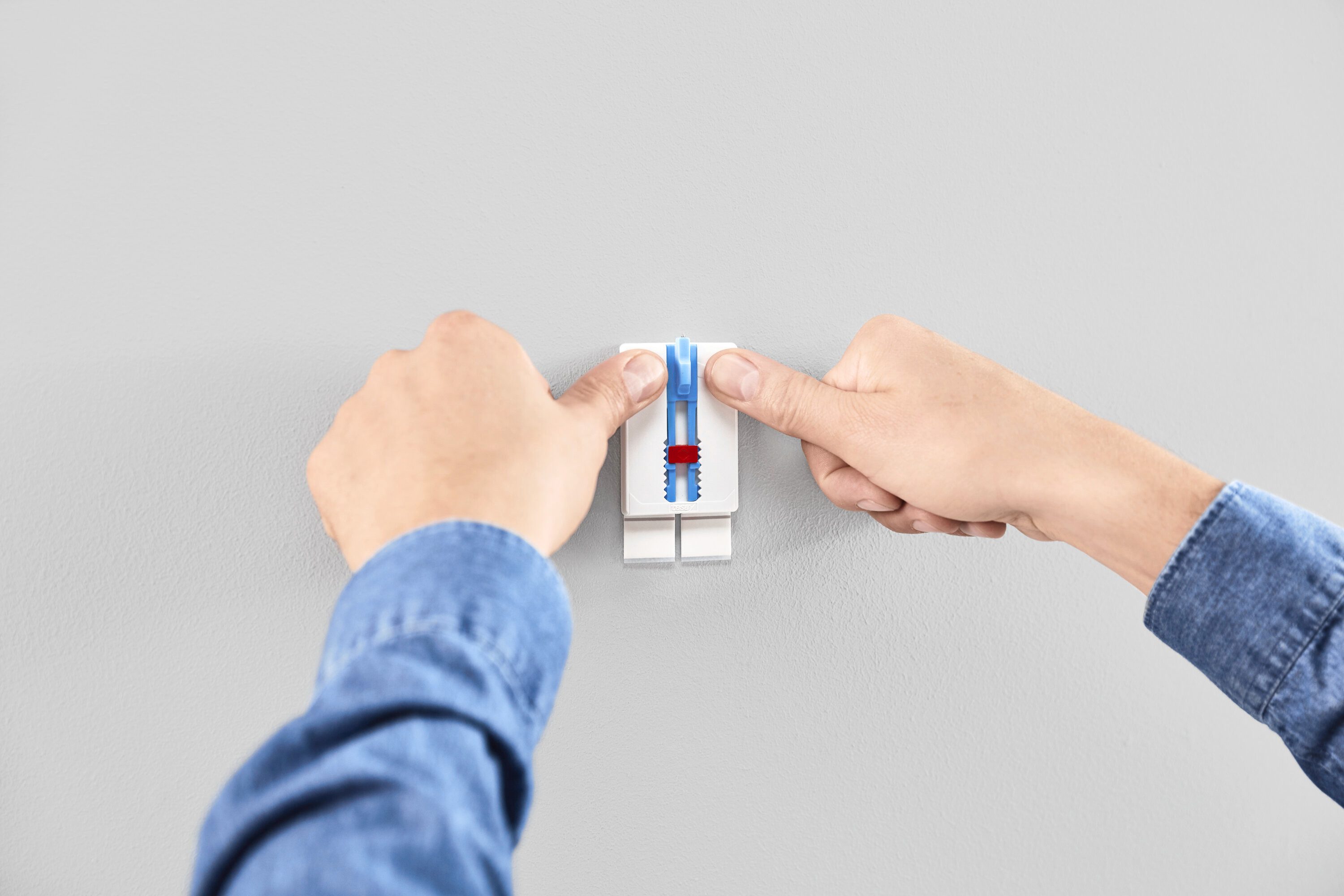 tesa Klebehaken, Dekoration, Leinwände, Bilder, (Spar-Set, 4-St., inkl. Powerstrips), Klebenagel - POWERSTRIPS Doppelseitig - für Leinwände - 4er Pack