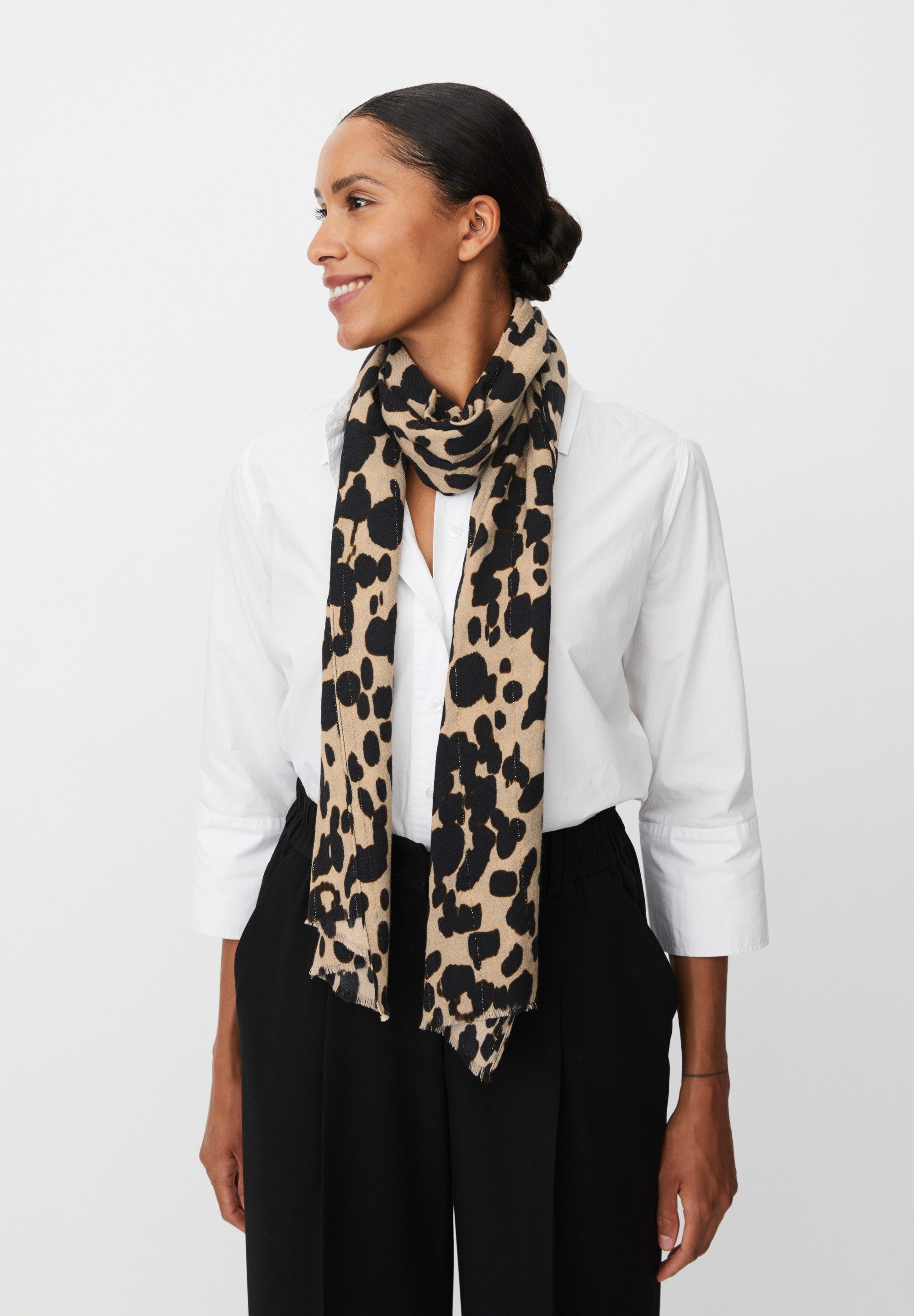 Masai Wollschal MaAeloria, Geschmeidige Textur, ausgewogene Formen, moderne Anmutung