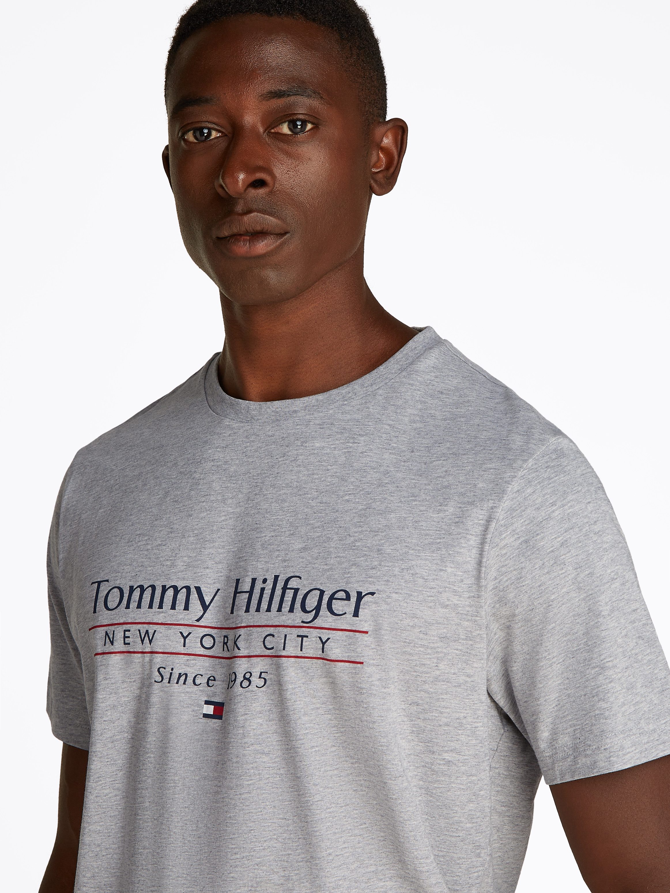 Tommy Hilfiger T-Shirt HILFIGER CENTER STACK TEE mit großem Schriftprint günstig online kaufen