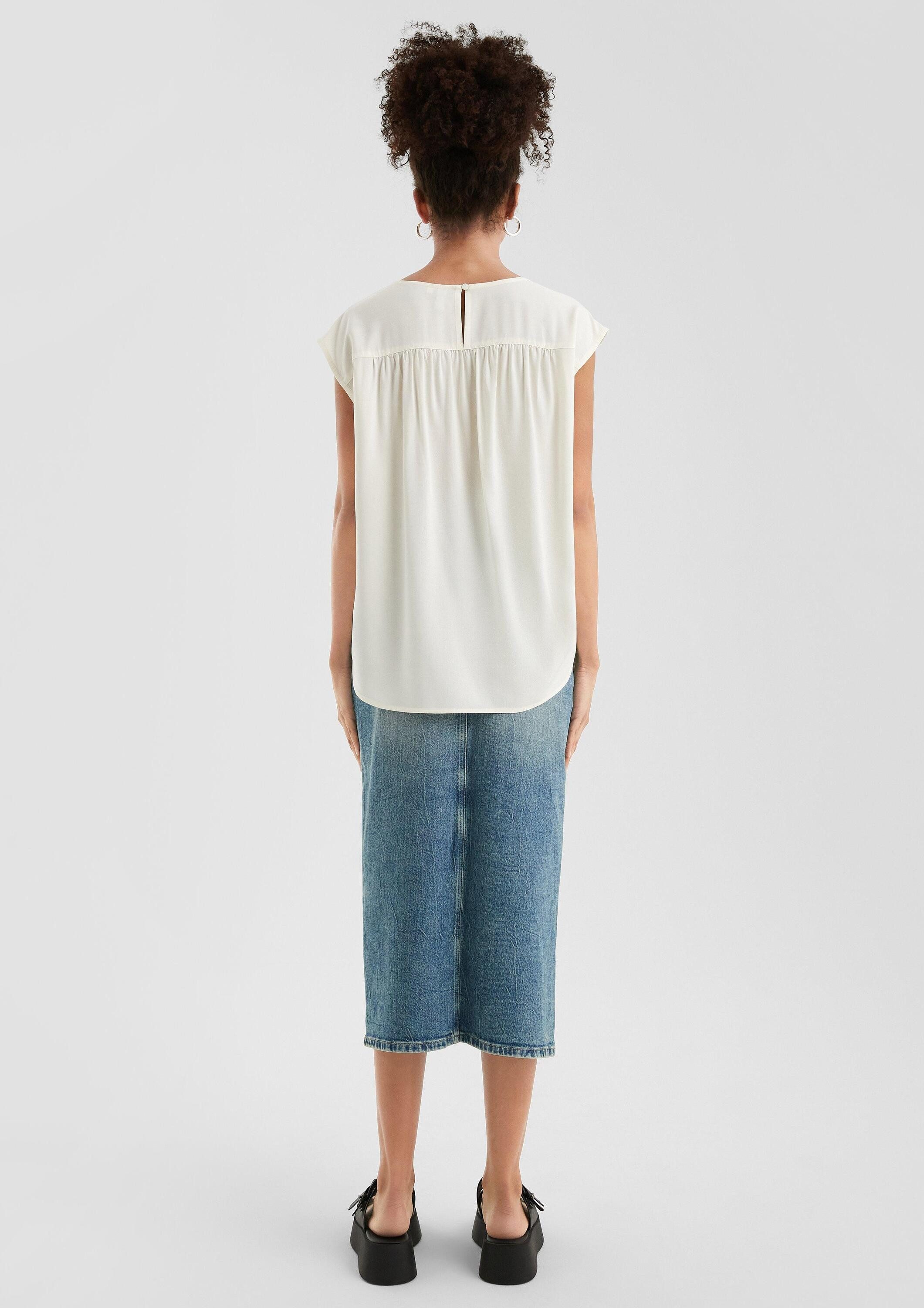 QS Kurzarmbluse Bluse Lockere Viskosebluse mit Spitzeneinsatz günstig online kaufen