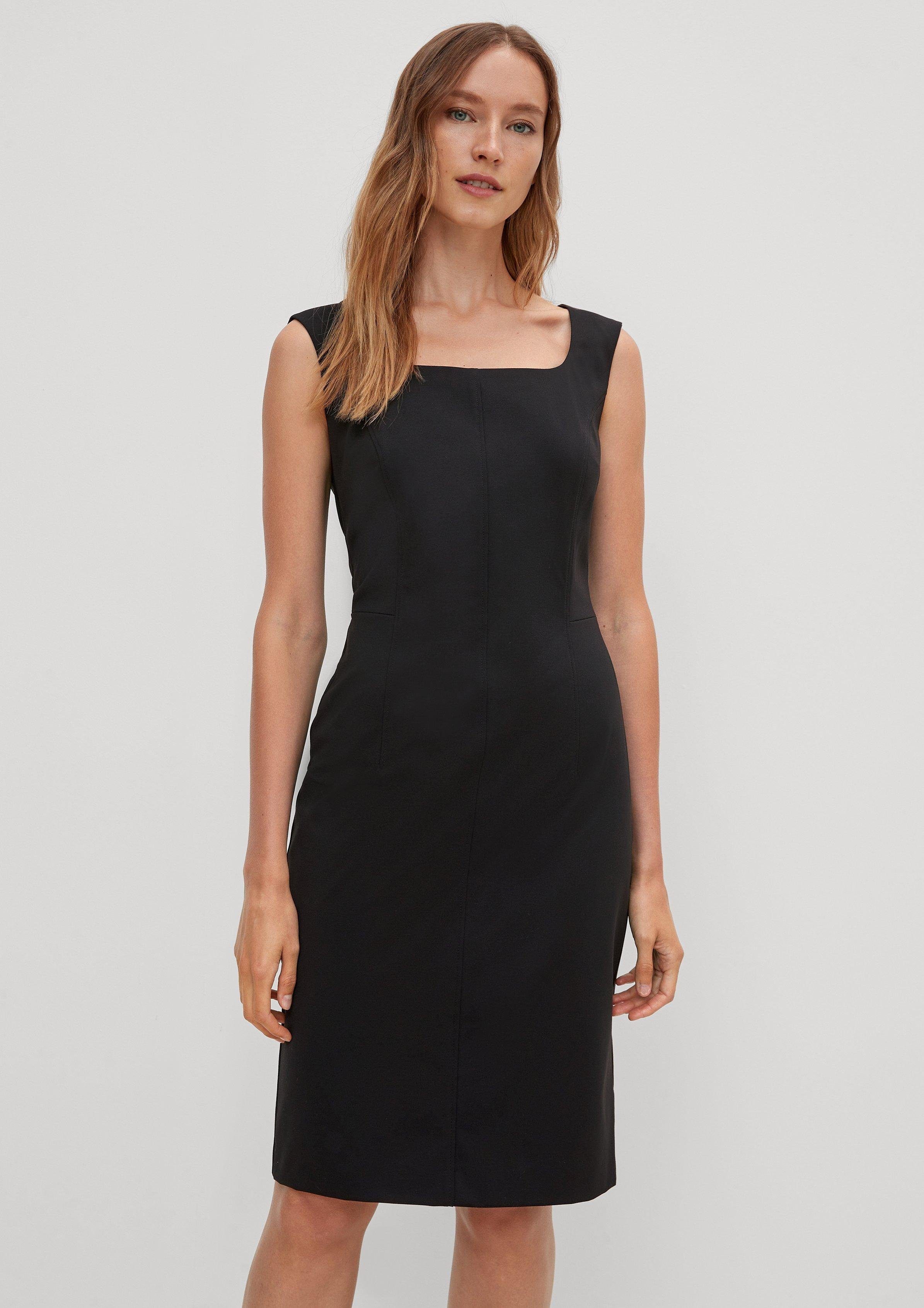 Comma Etuikleid Aus Tricotine – Figurbetontes Abendkleid Mit V-Ausschnitt Und Bindegürtel