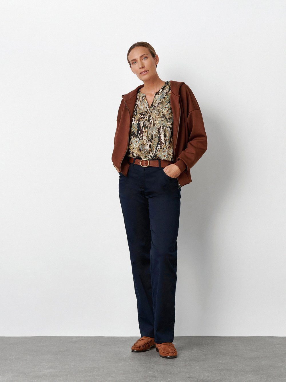 TONI Relaxhose Honey aus farbechtem Baumwollstretch