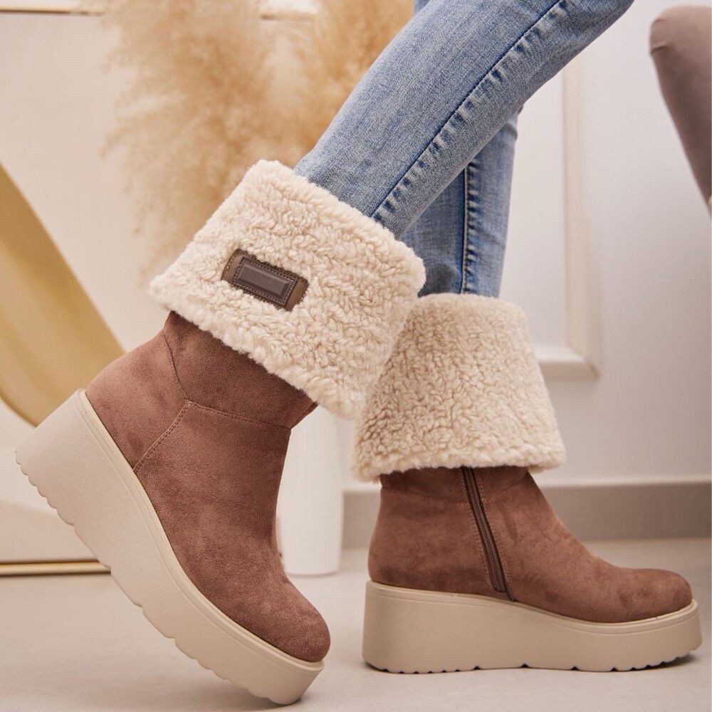 Ital-Design Wärmende Plateau-Stiefel mit flauschigem Schaft für Damen Plateaustiefelette (90851744) Keilabsatz/Wedge Stiefeletten in Hellbraun