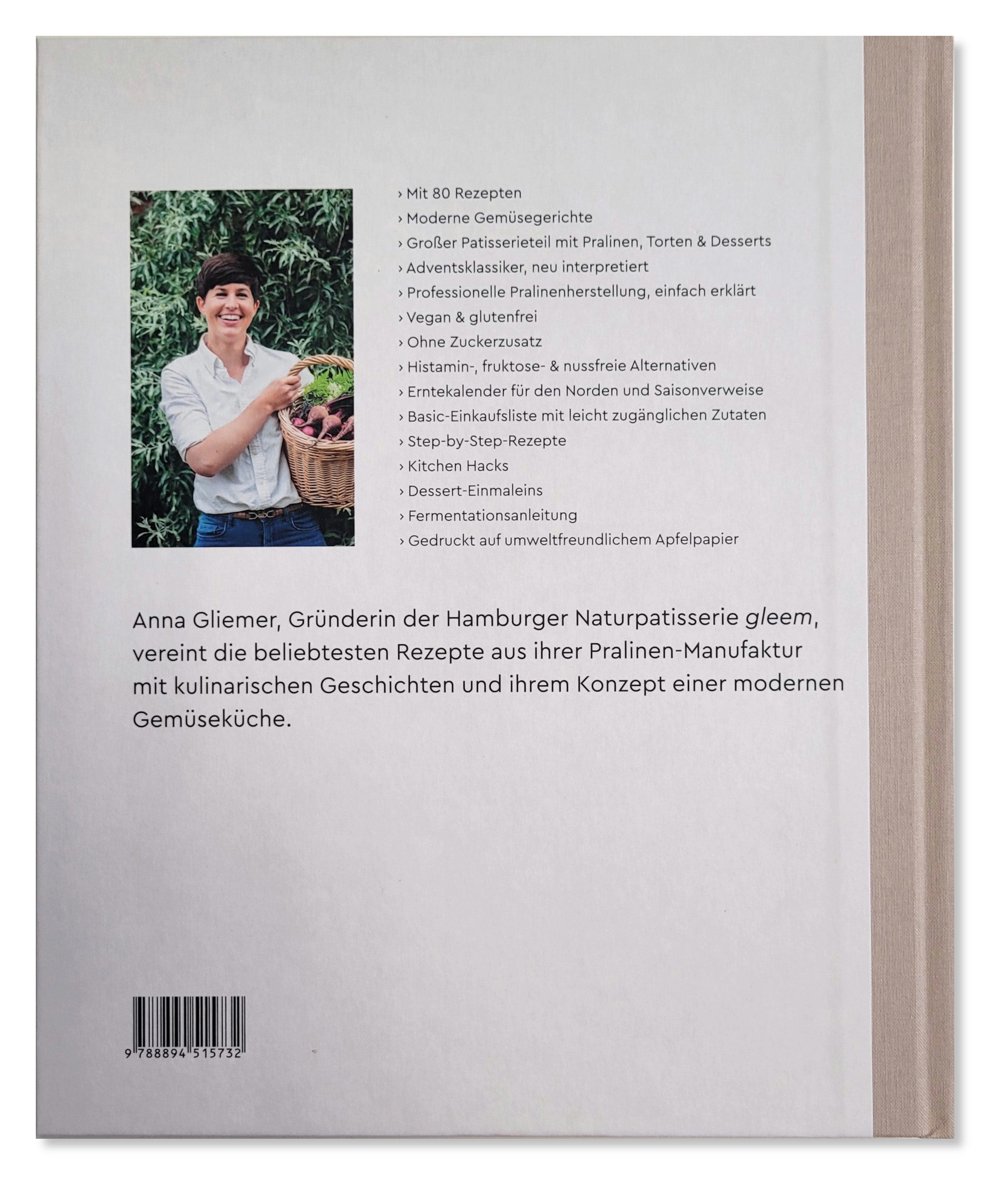 favorio Notizbuch Green Table & Natural Pastry: 80 vegane, glutenfreie Rezepte, gebunden