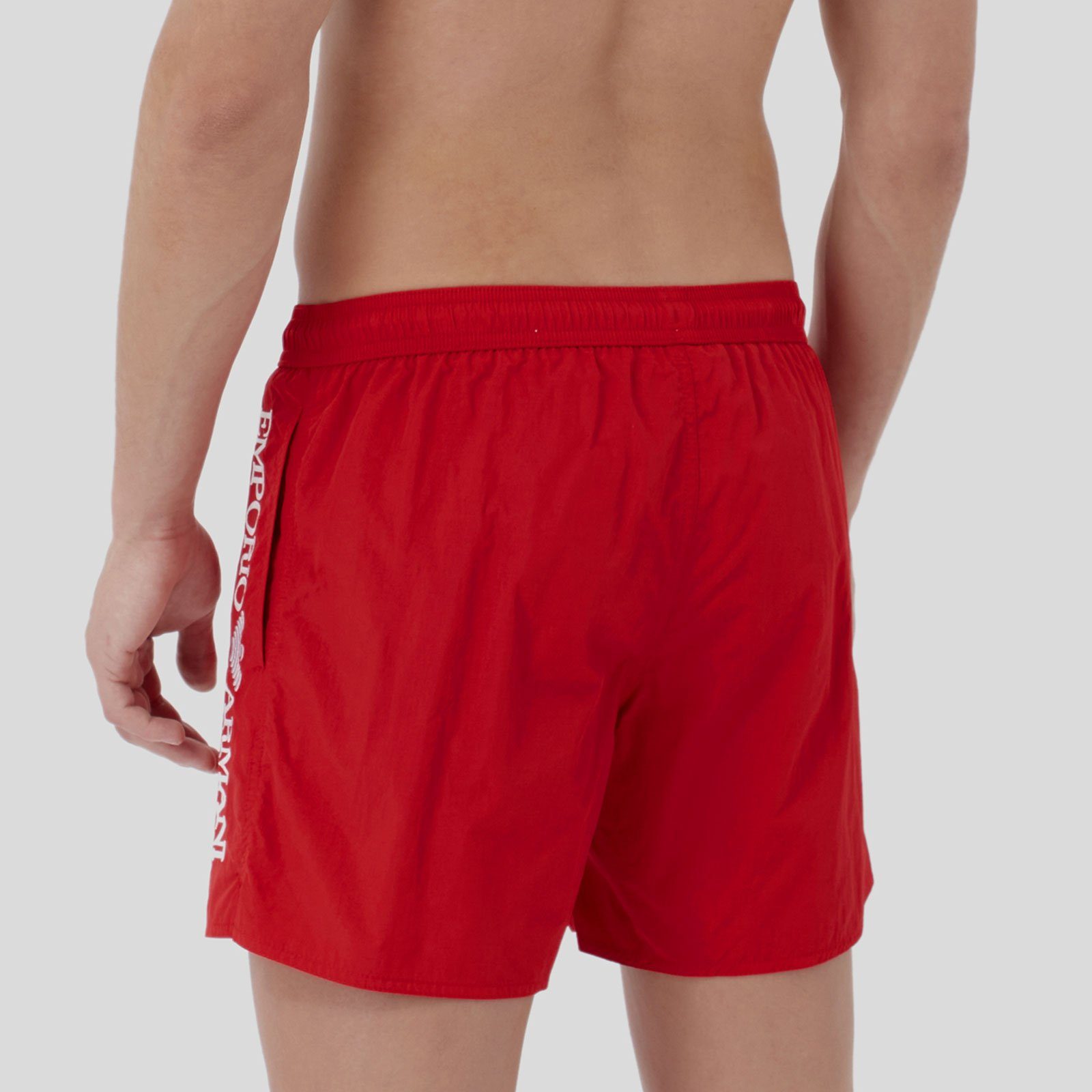 Emporio ruby Boxer vertikalem red 00173 Markenschriftzug Beachwear Mid mit Boxer-Badehose Armani