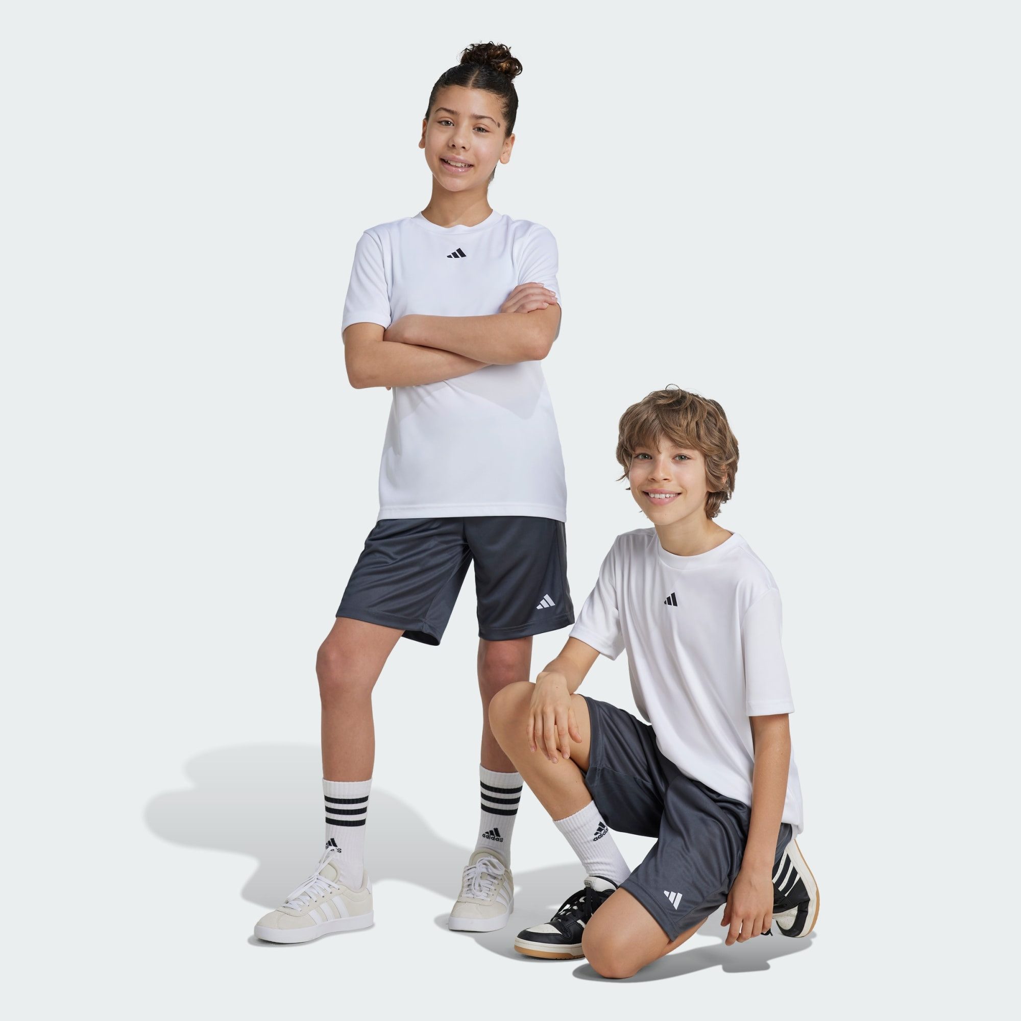 adidas Performance Shorts TRAIN ESSENTIALS LOGO REGULAR FIT KIDS SHORTS