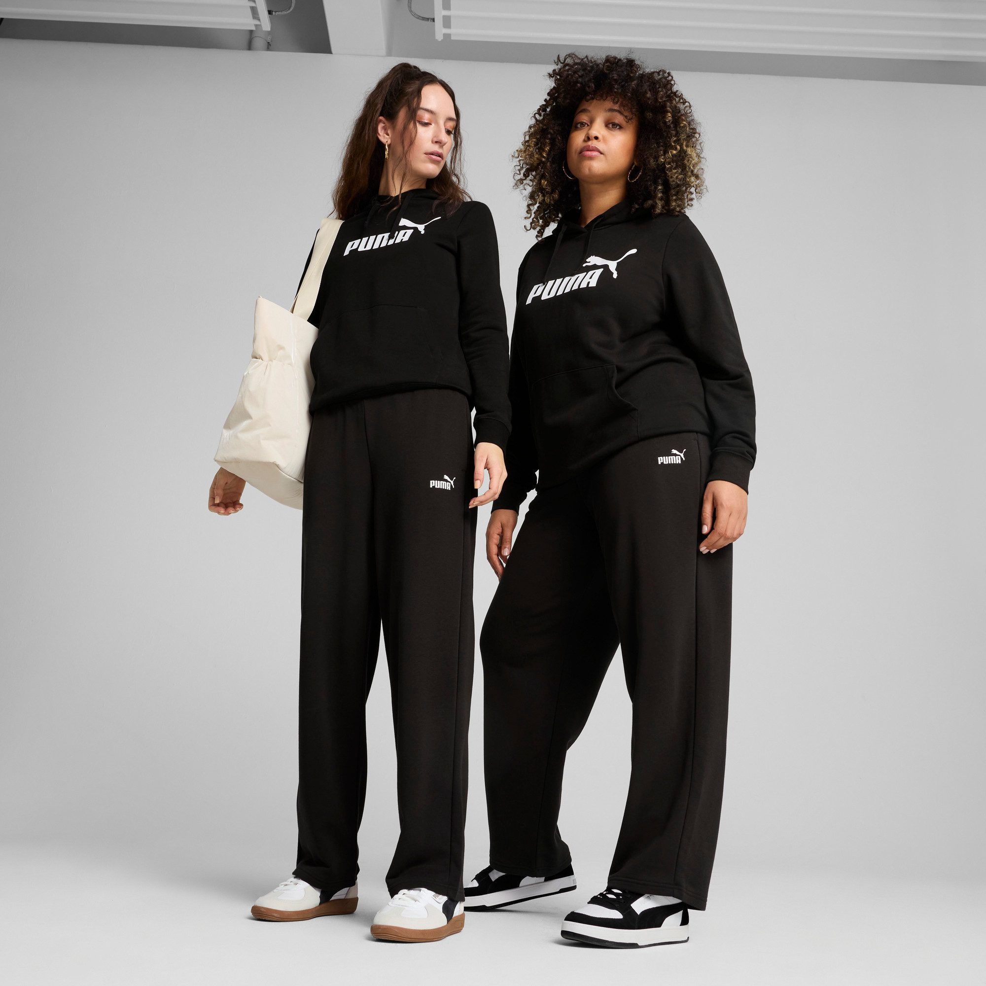 PUMA Trainingshose ESS SMALL NO 1 LOGO STANDARD STRAIGHT PANTS TR OP mit Eingrifftaschen, gerades Bein, elastischer Bund