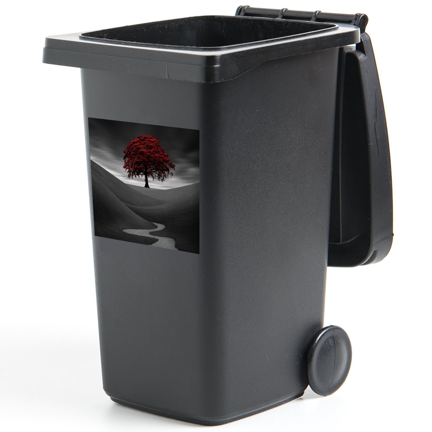 einem Mülltonne, Baum Container, Mülleimer-aufkleber, Wandsticker roten Abfalbehälter Schwarz-Weiß-Foto MuchoWow Sticker, (1 mit St),