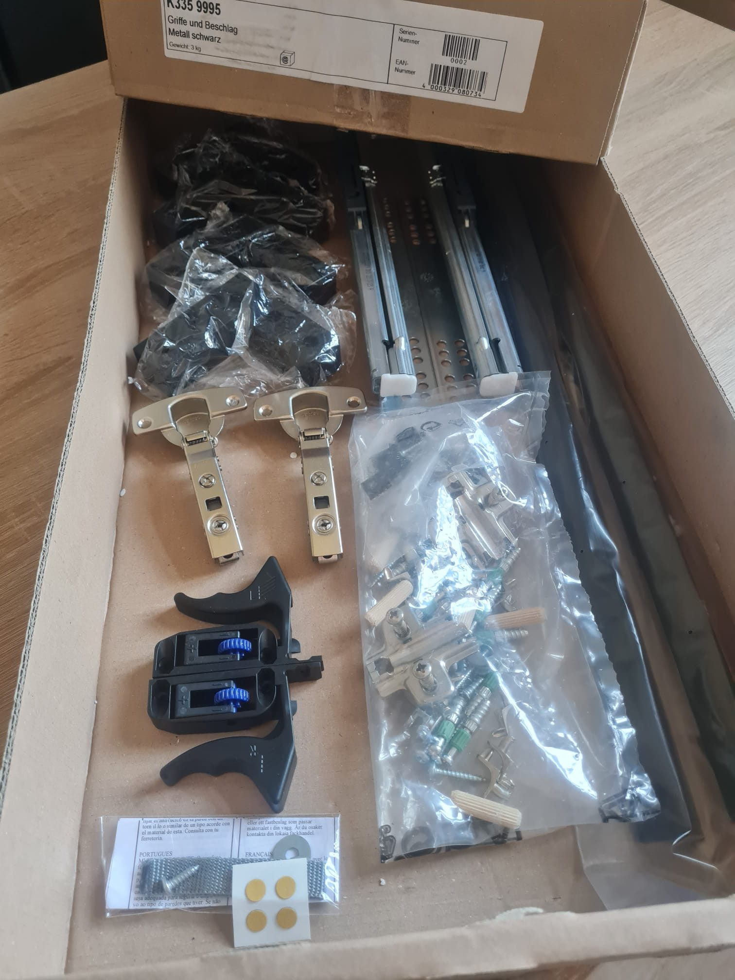 Maja Möbel Möbelbeschlag Möbelbeschlagset, Hettich 2x Vollauszügen 300mm, 4x Topfband 35mm u.a. (24 St)